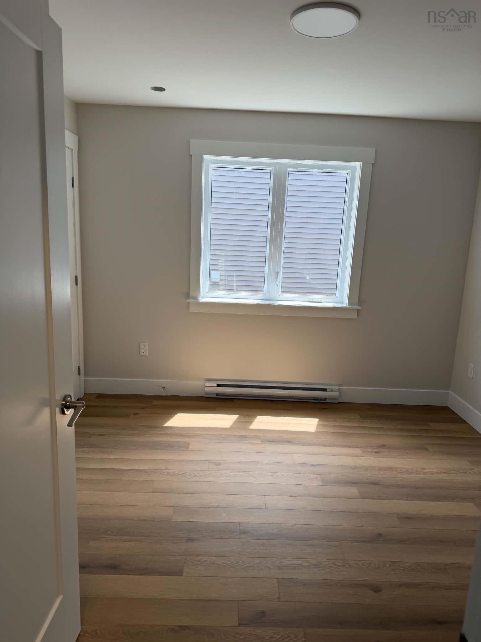 View image 18