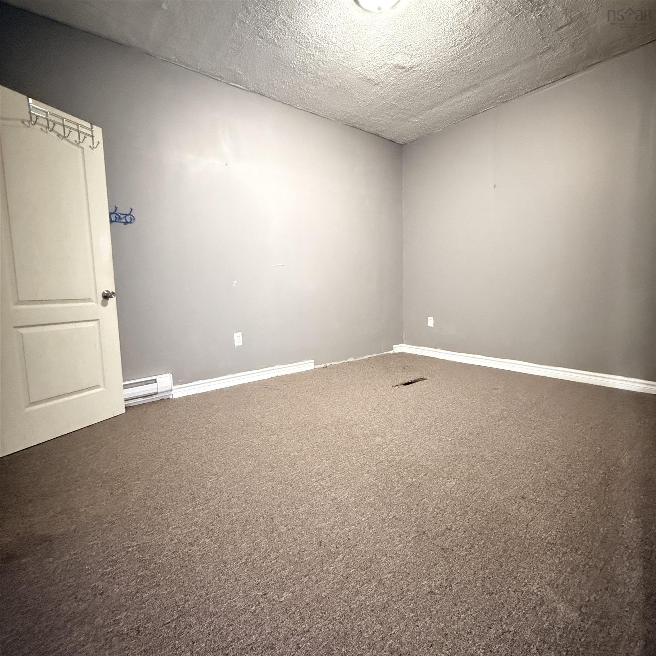 View image 18