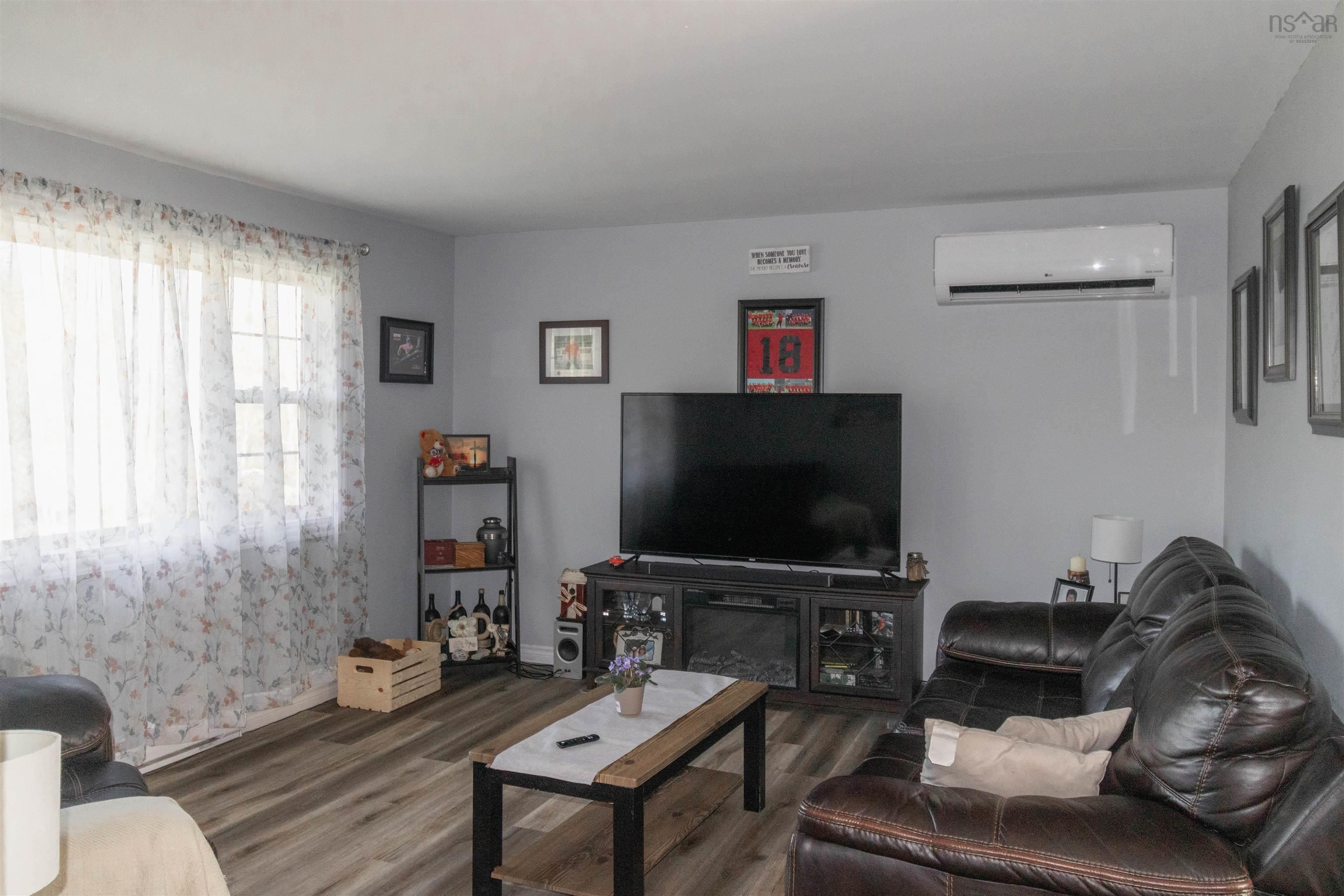 View image 11