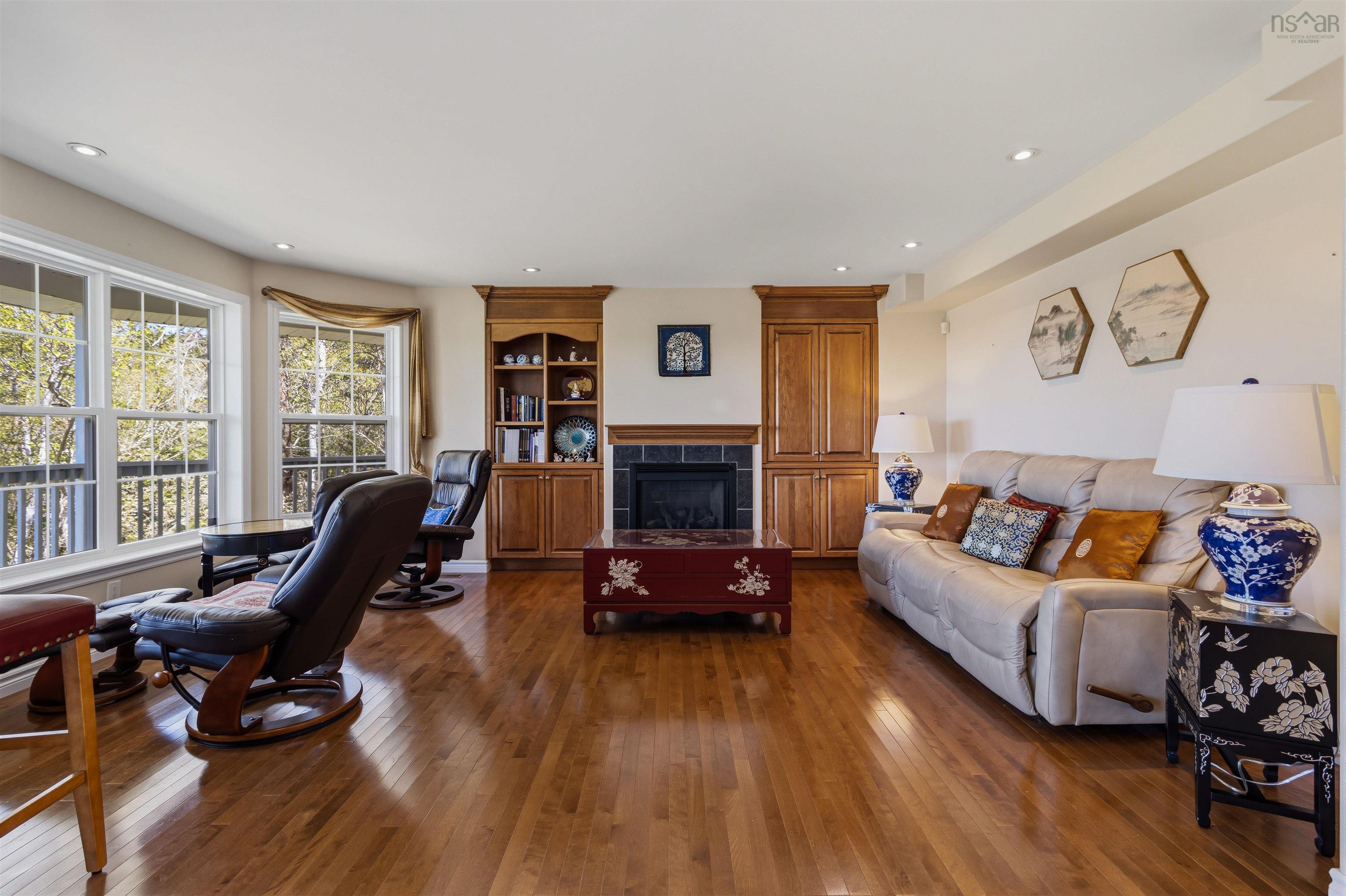 View image 8