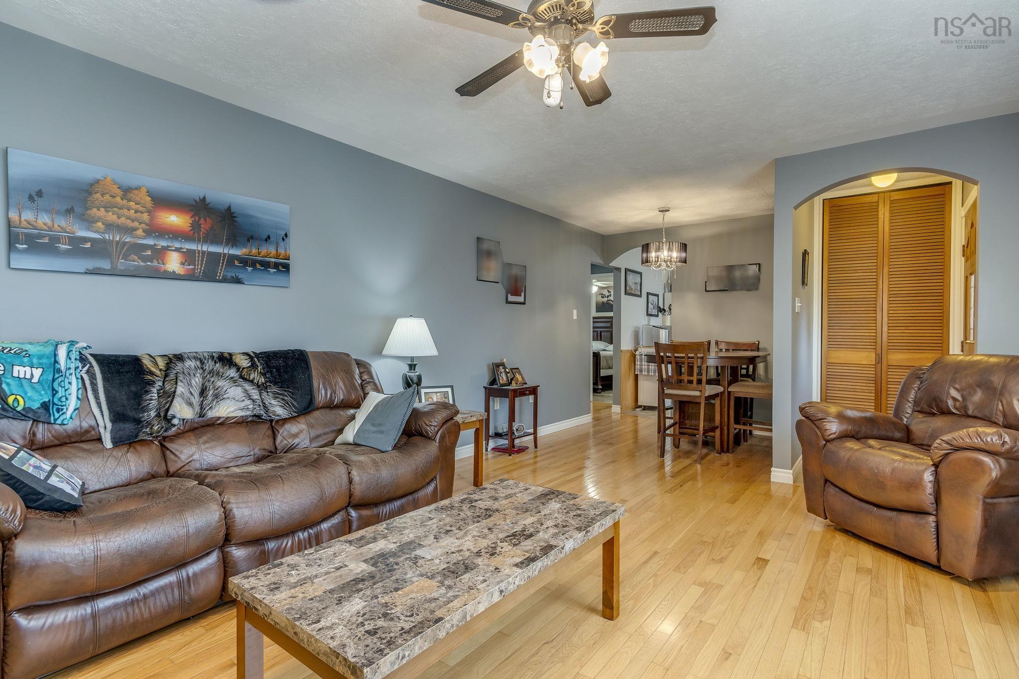 View image 11