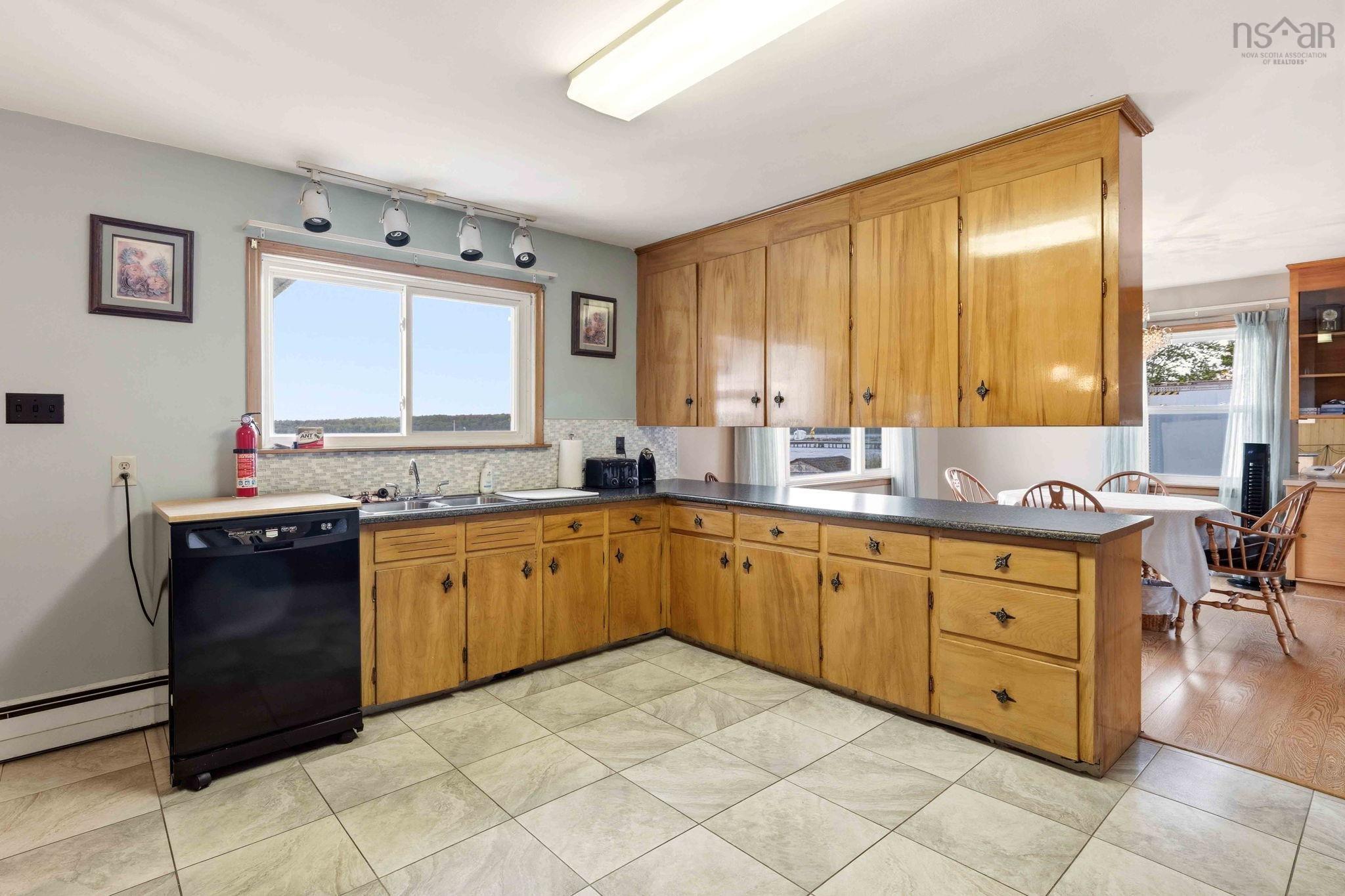 View image 12