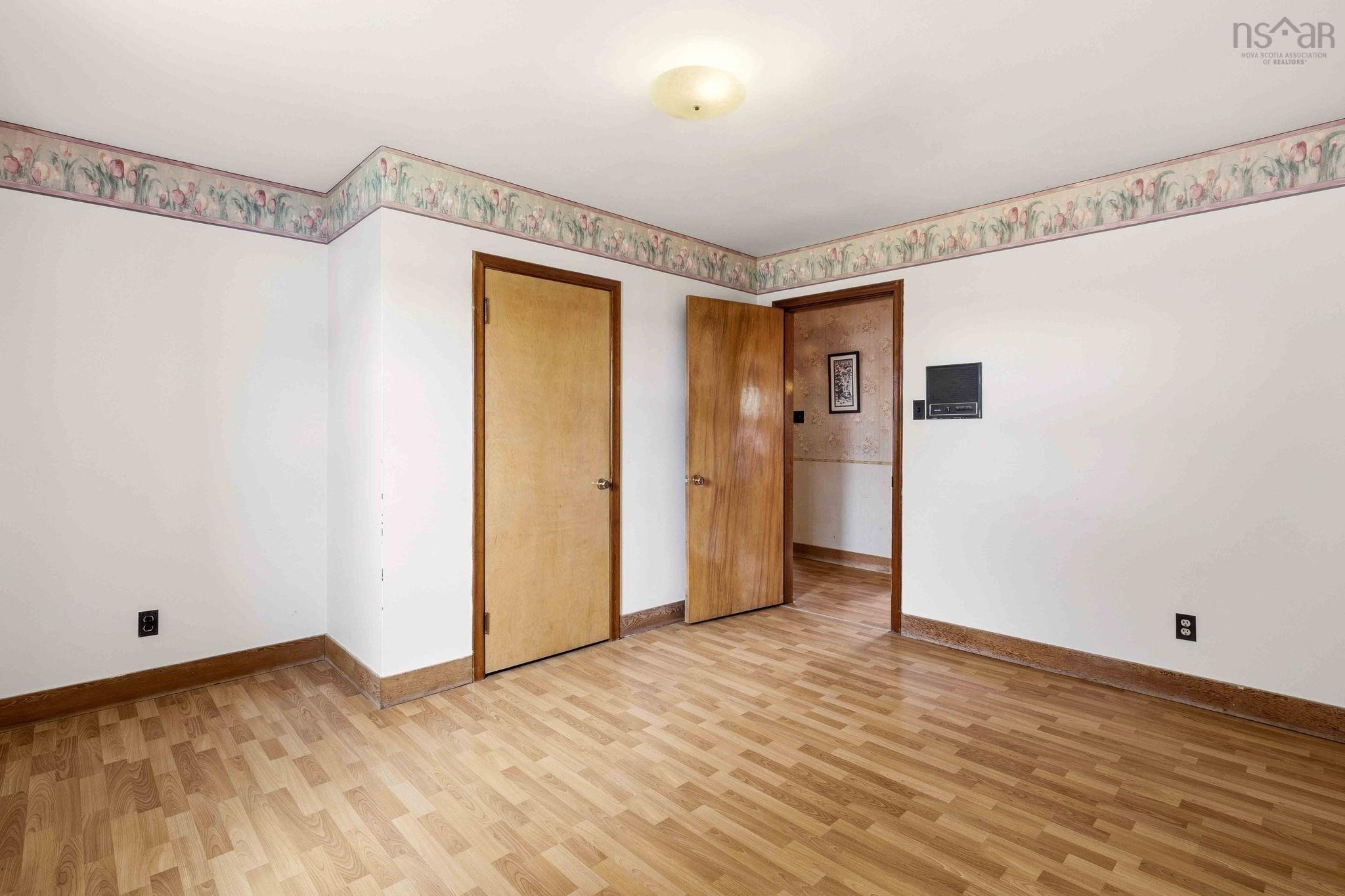 View image 18