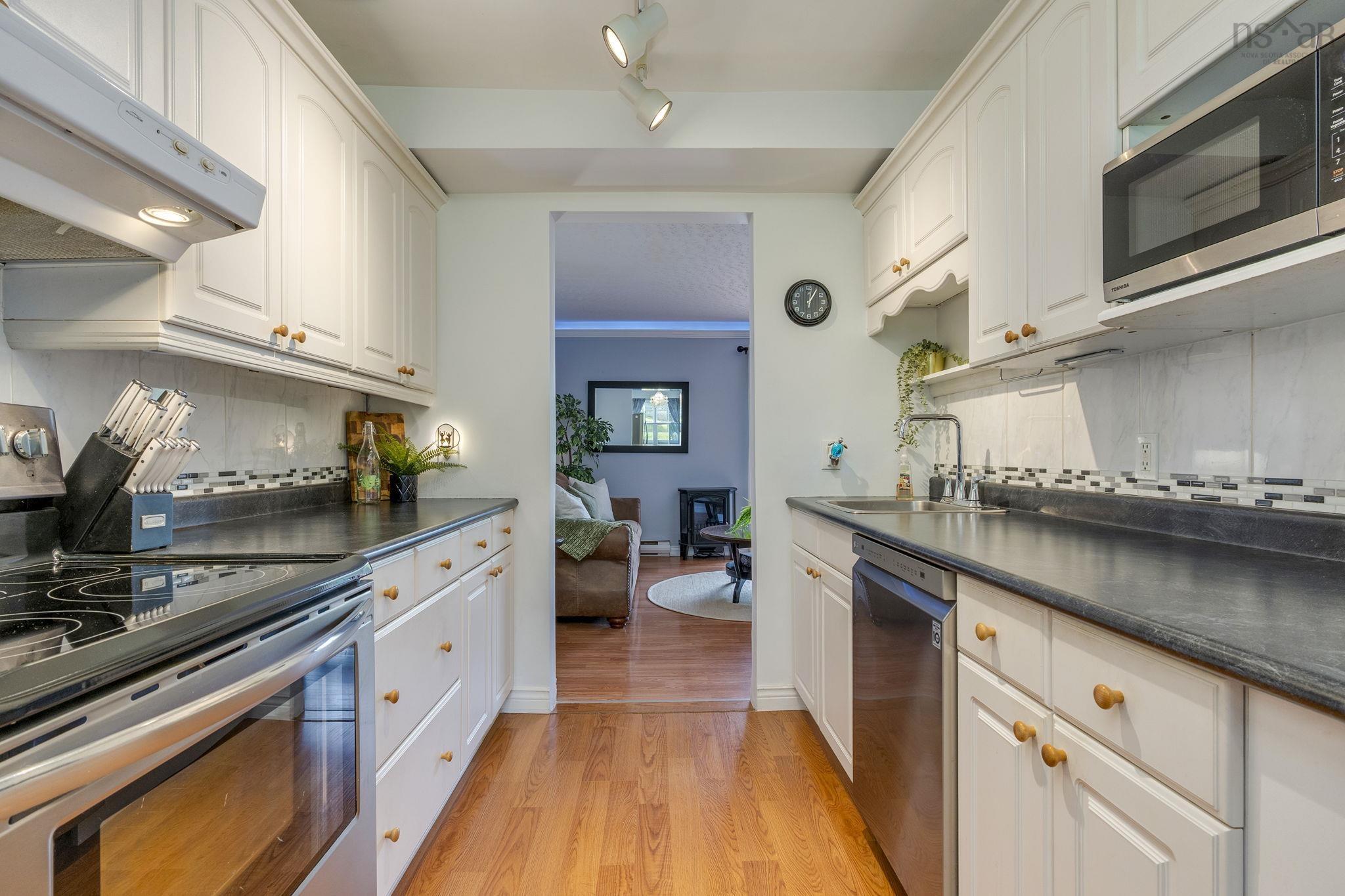 View image 12