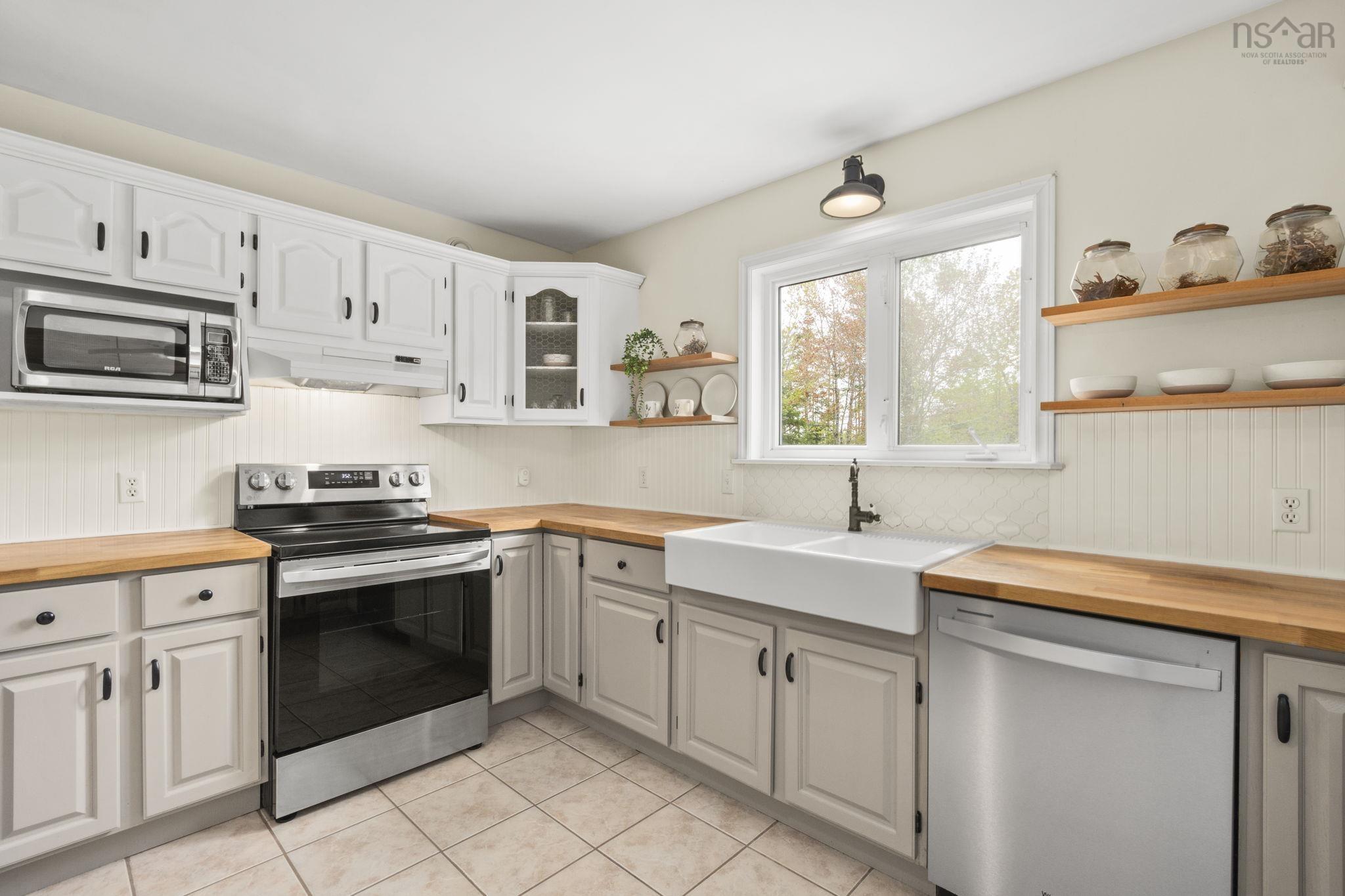 View image 12