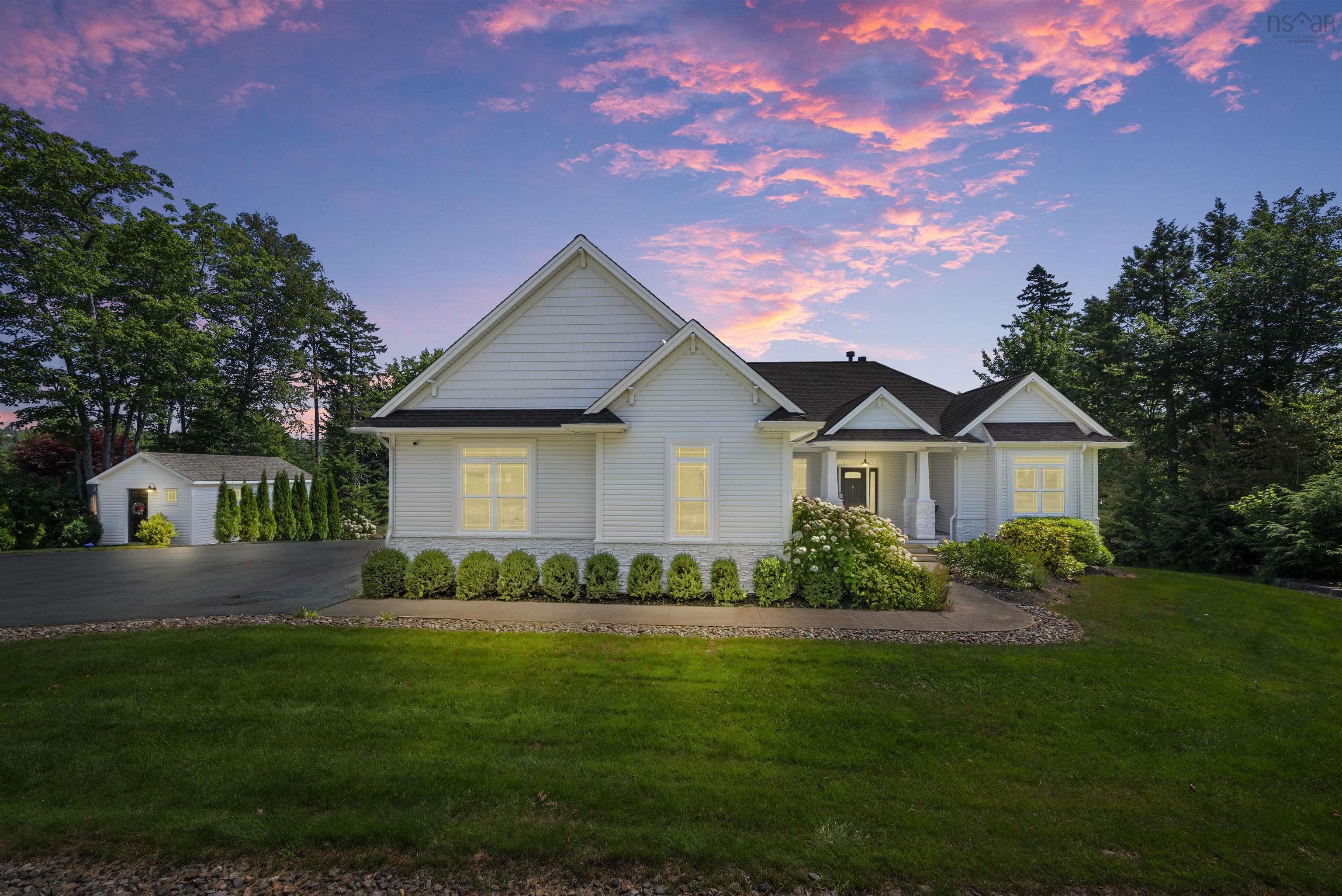 Thumbnail image for 261 Aberdeen Drive MLS<sup>®</sup> 202613110
