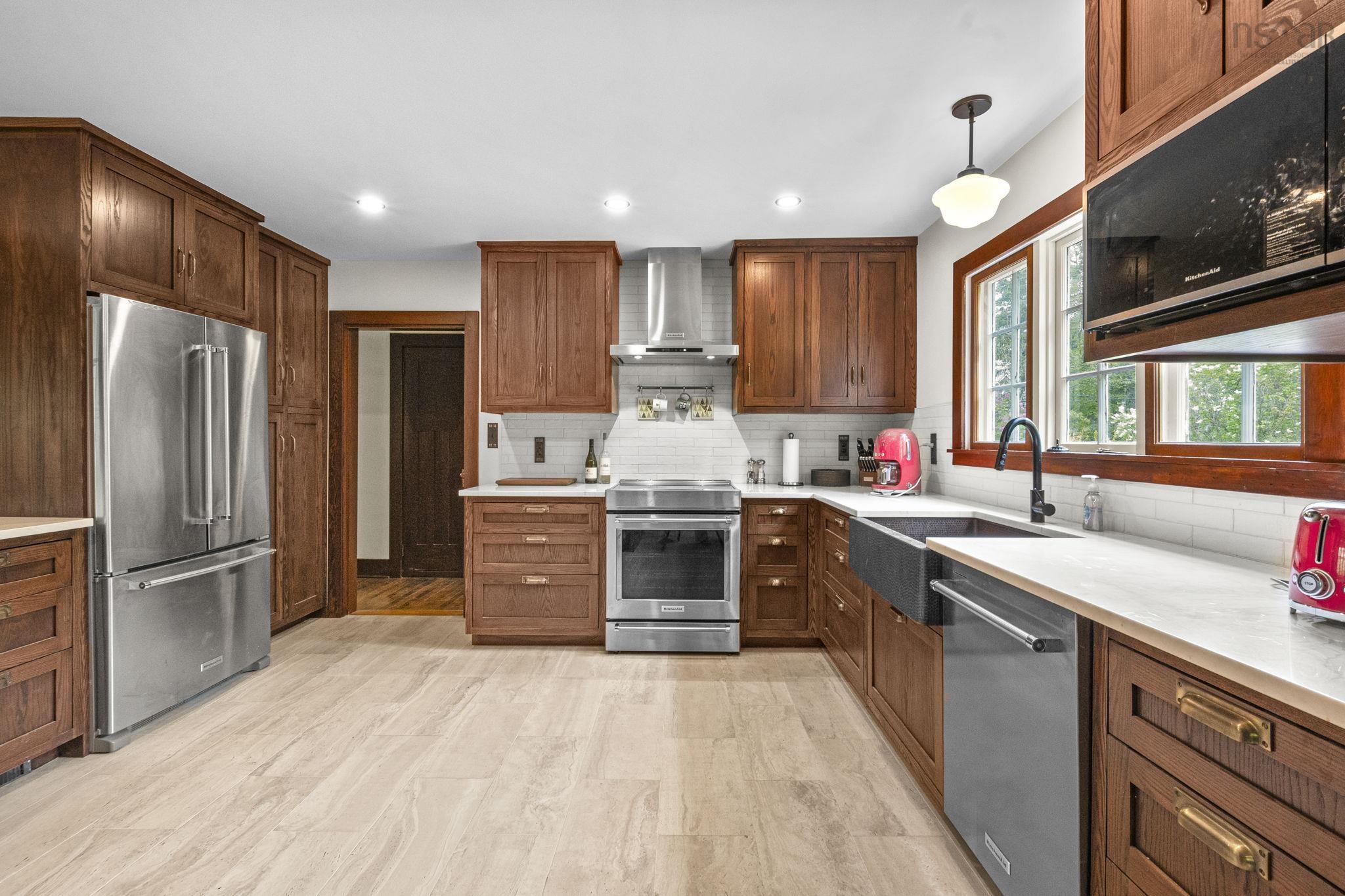 View image 11