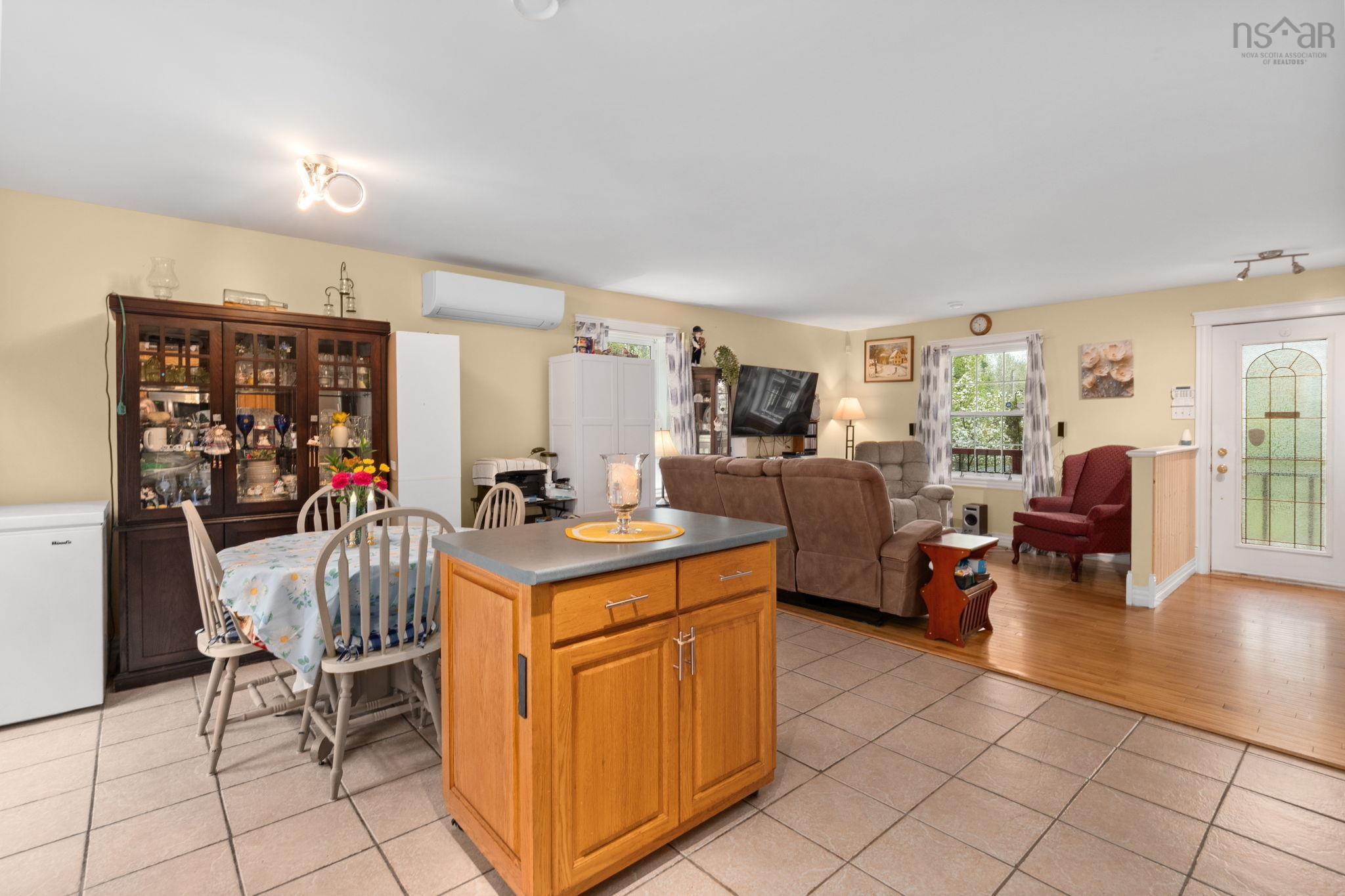 View image 11