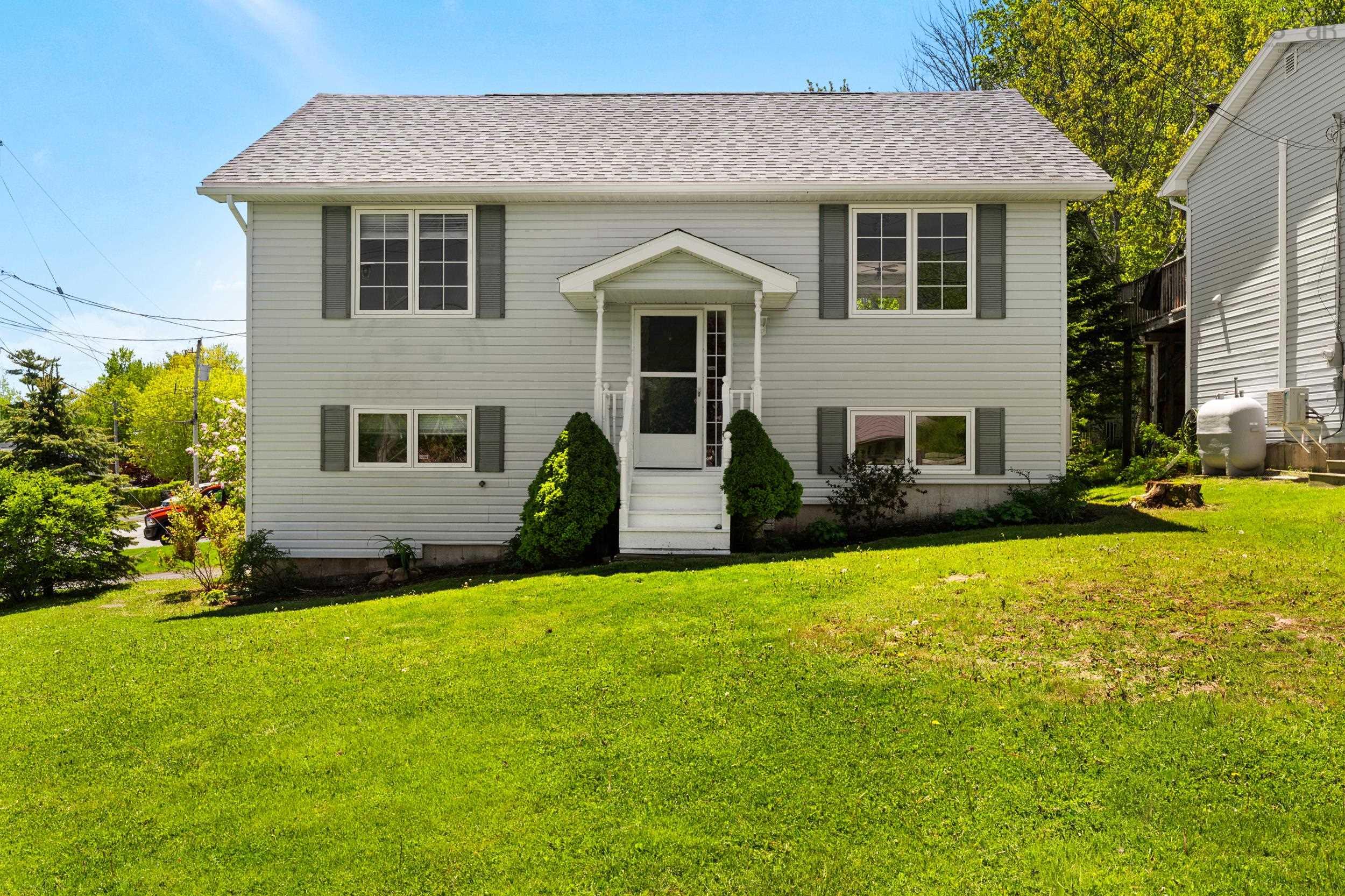 Thumbnail image for 112 James Street MLS<sup>®</sup> 202613271