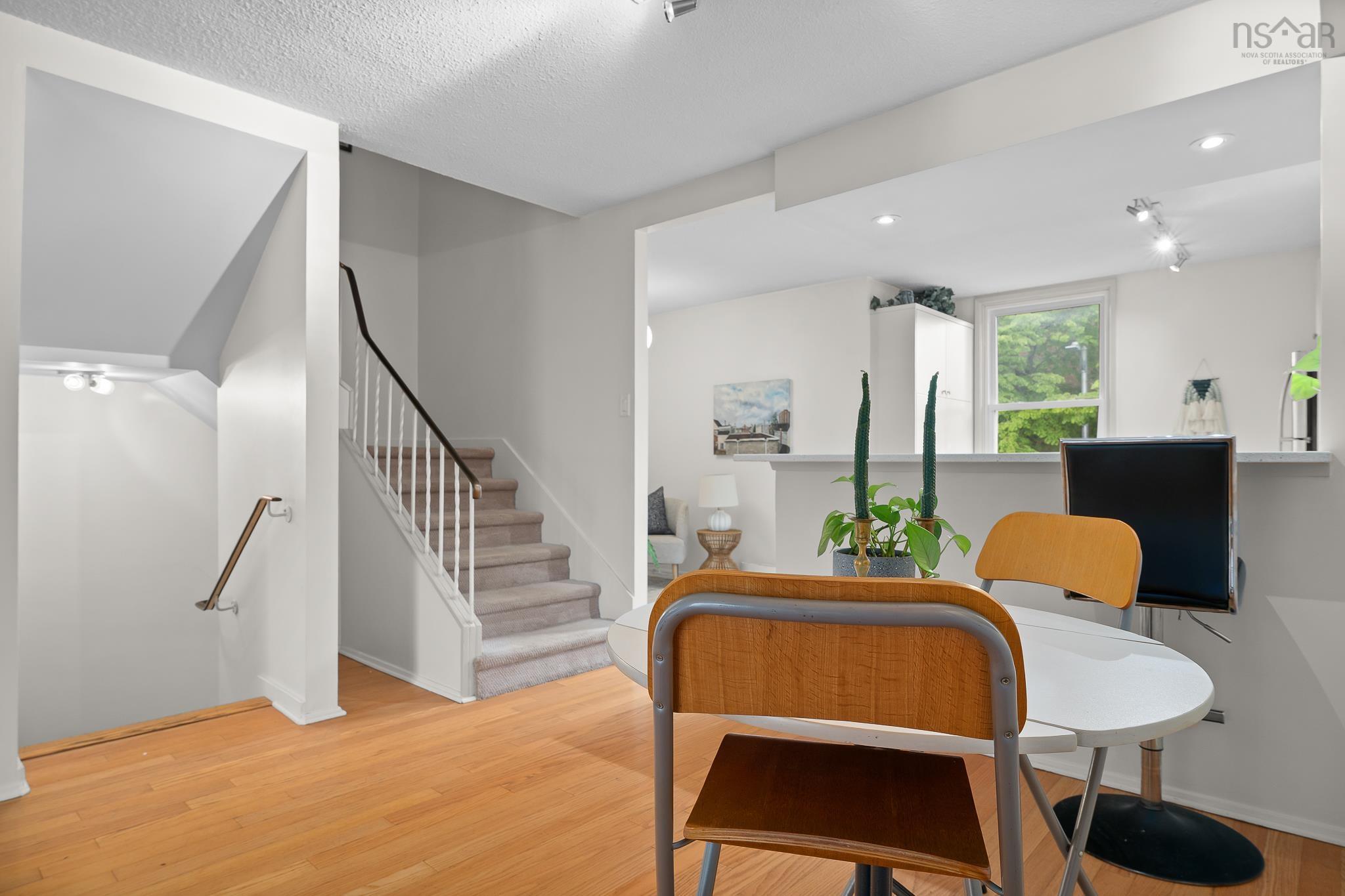 View image 12