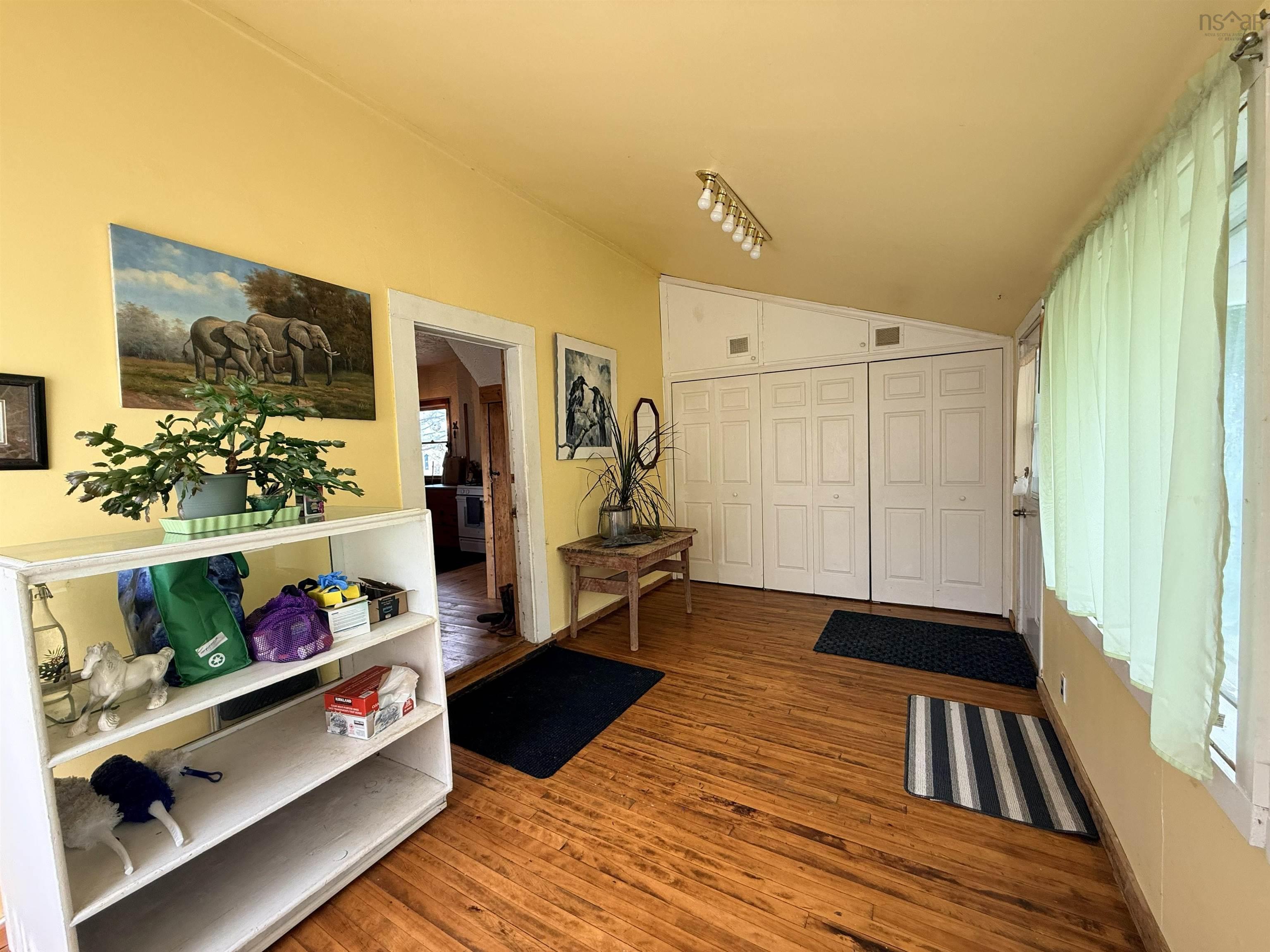 View image 9