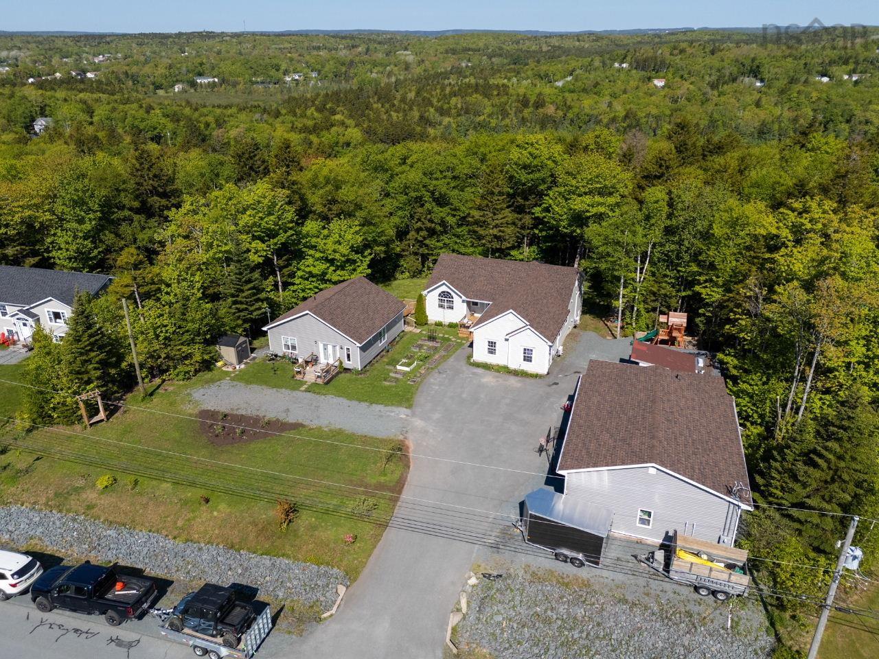 Thumbnail image for 346 Lakecreast Drive MLS<sup>®</sup> 202613329