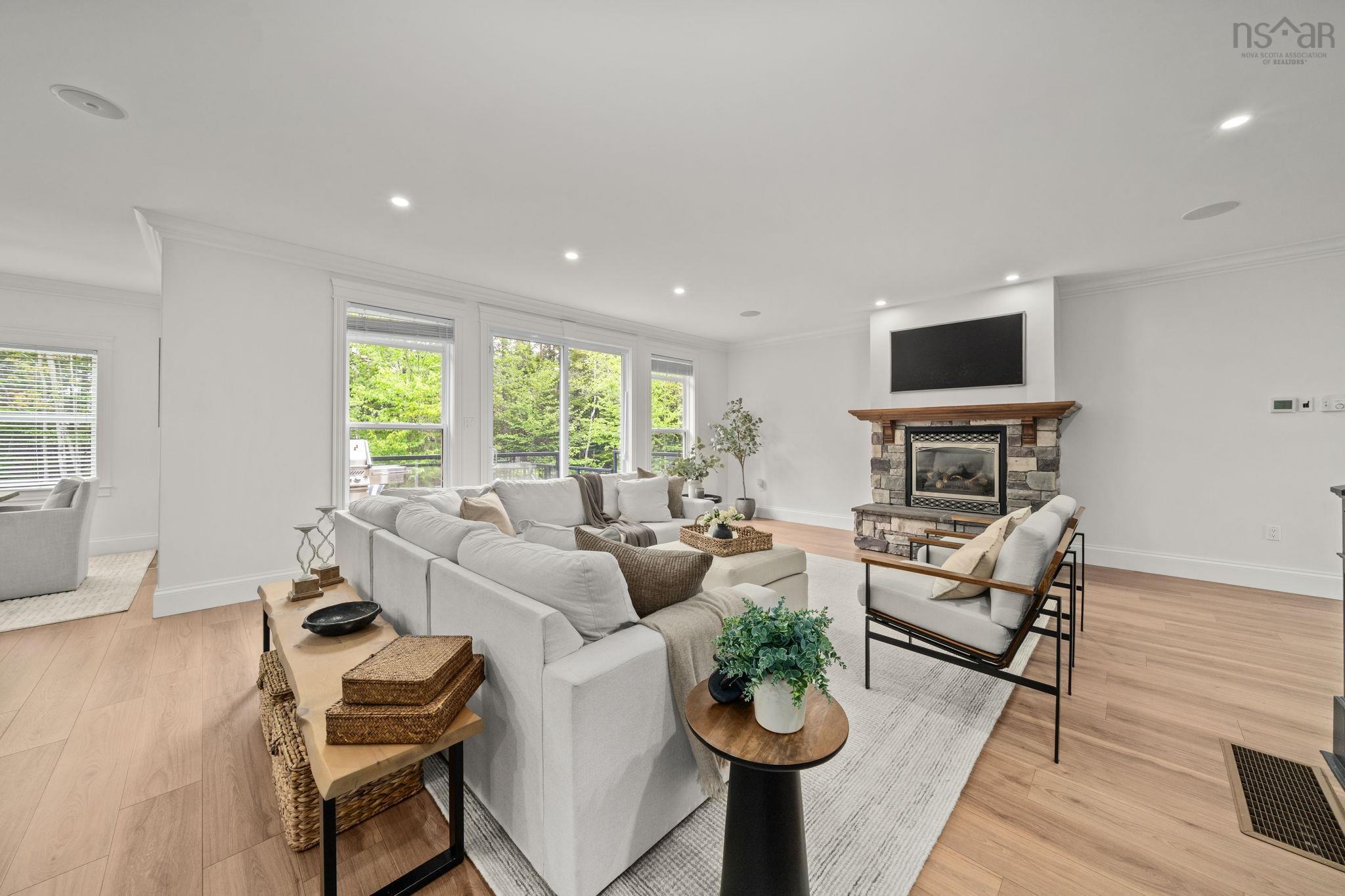 View image 9