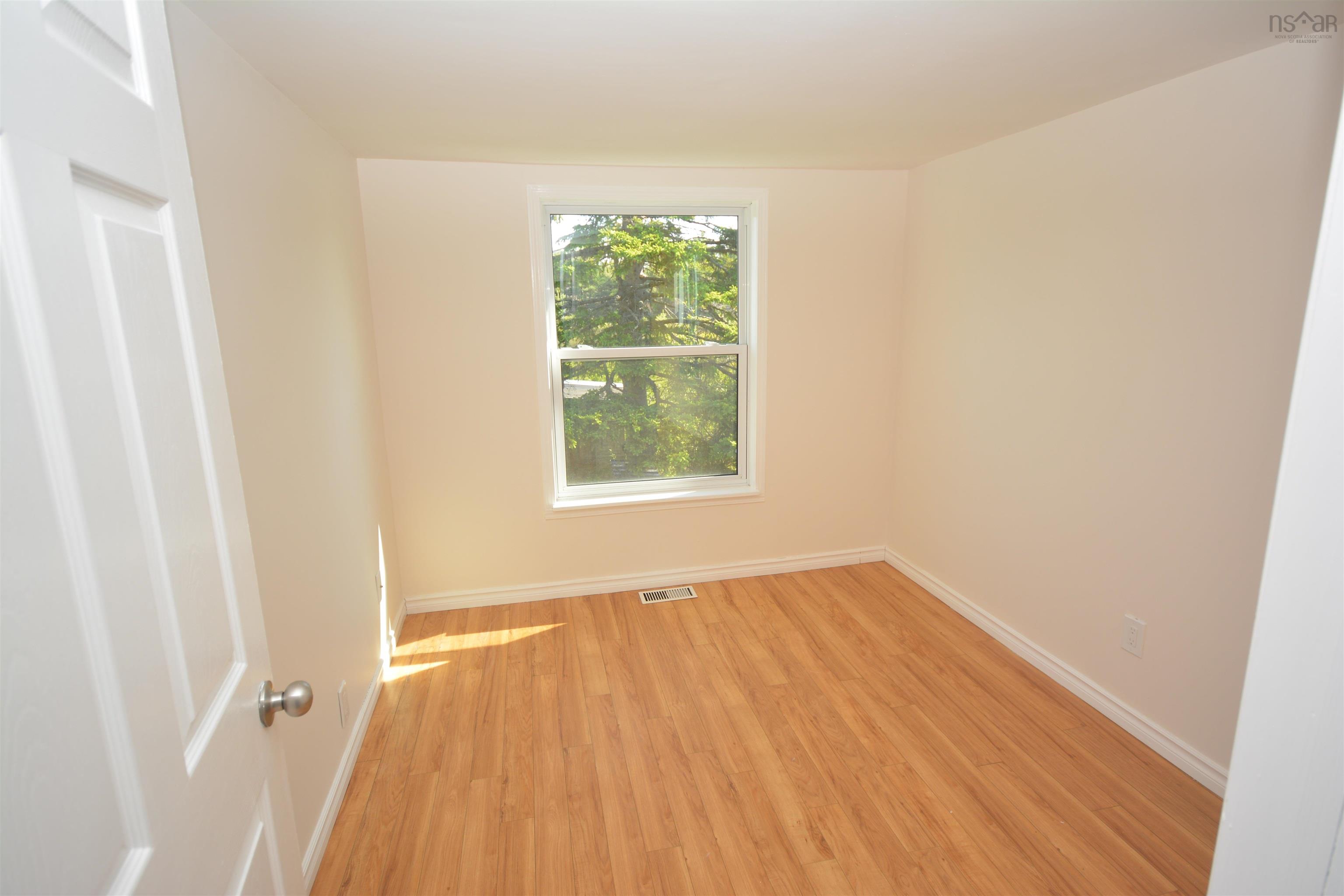 View image 8