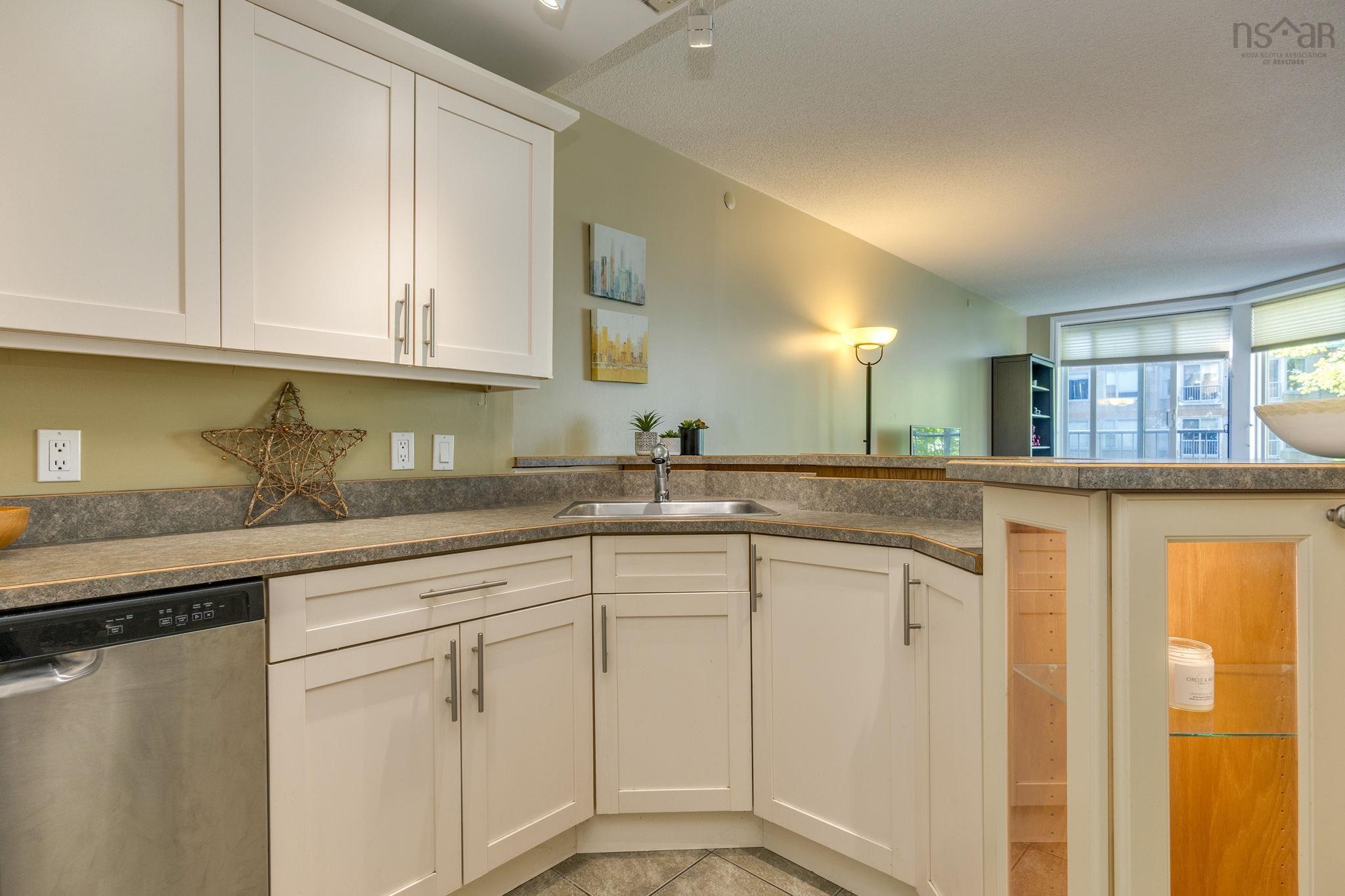 View image 12