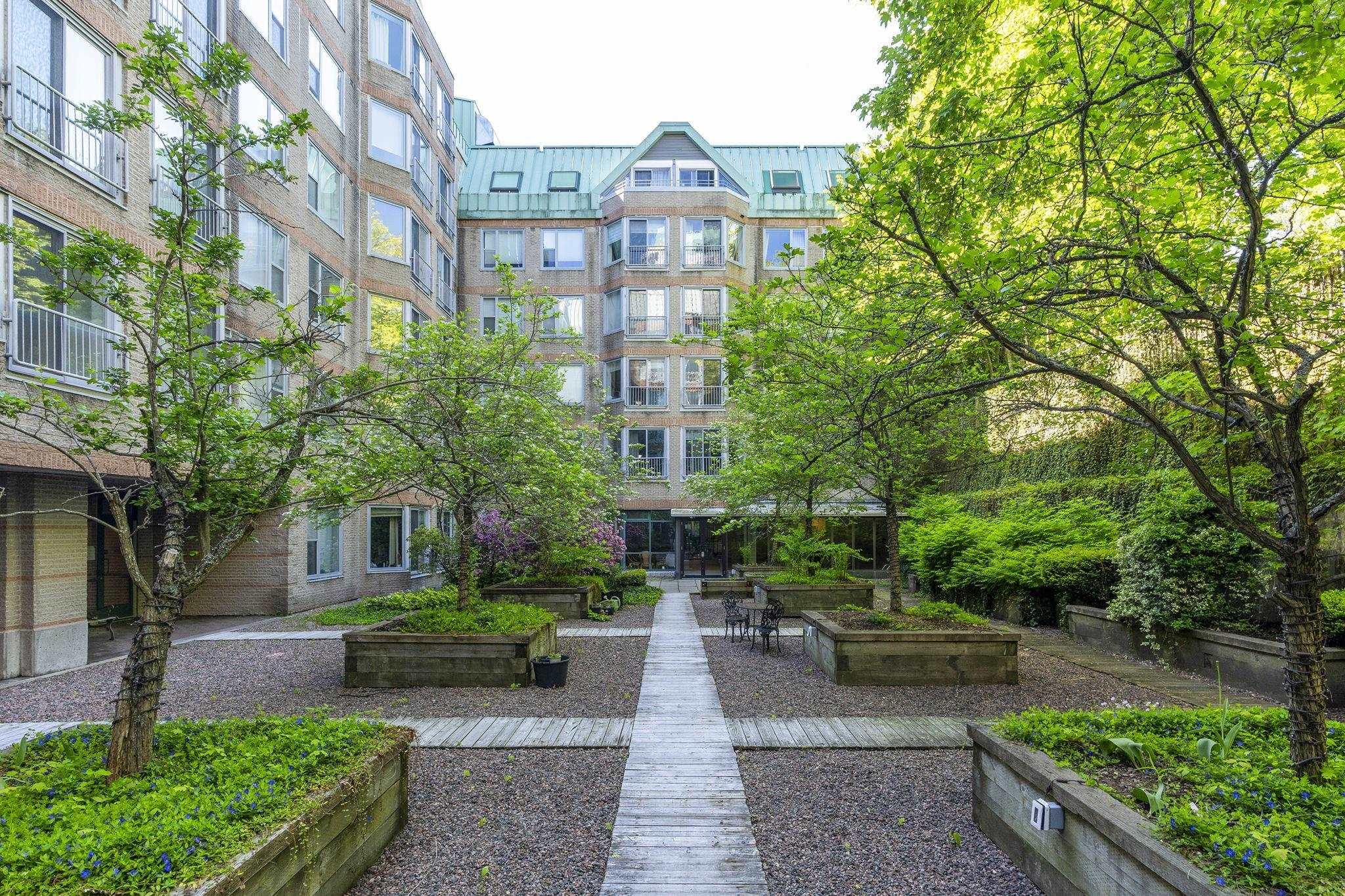 View image 30