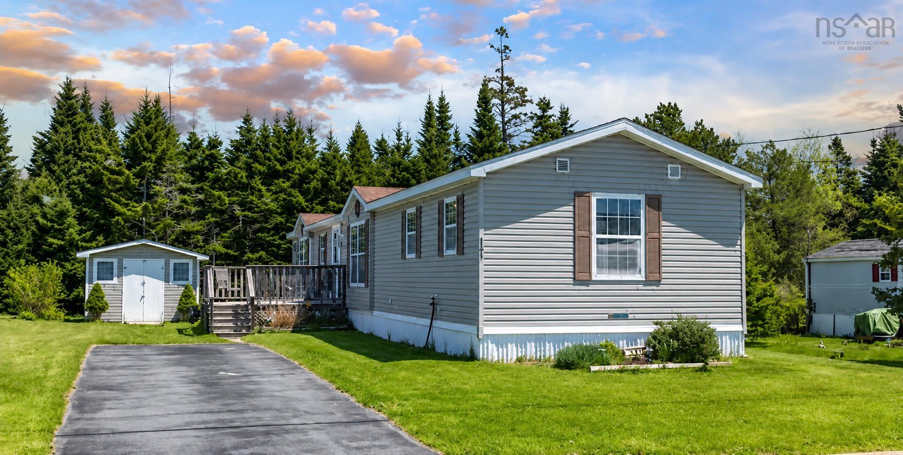 Thumbnail image for 141 Birchill Drive MLS<sup>®</sup> 202613460