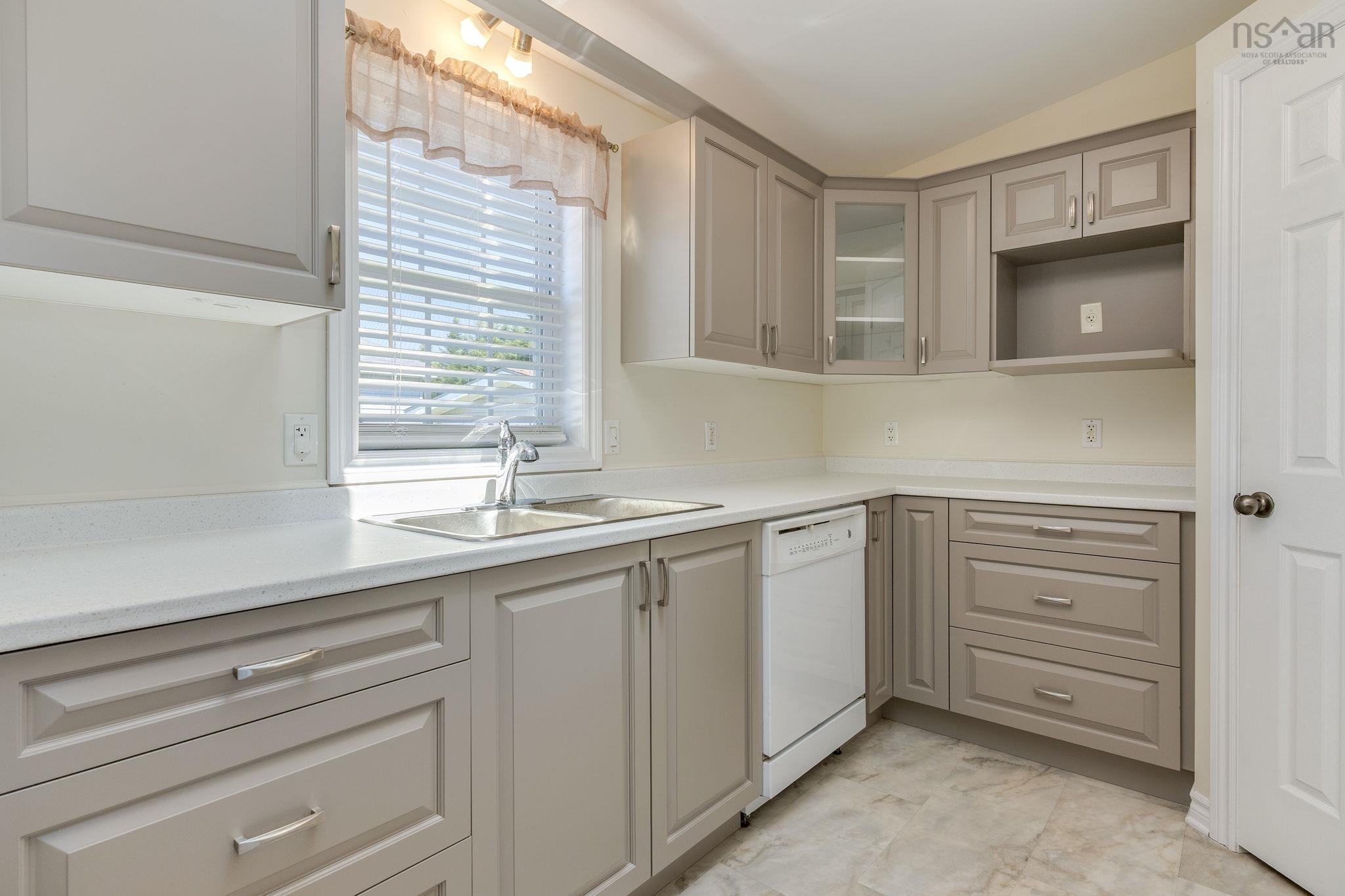 View image 11