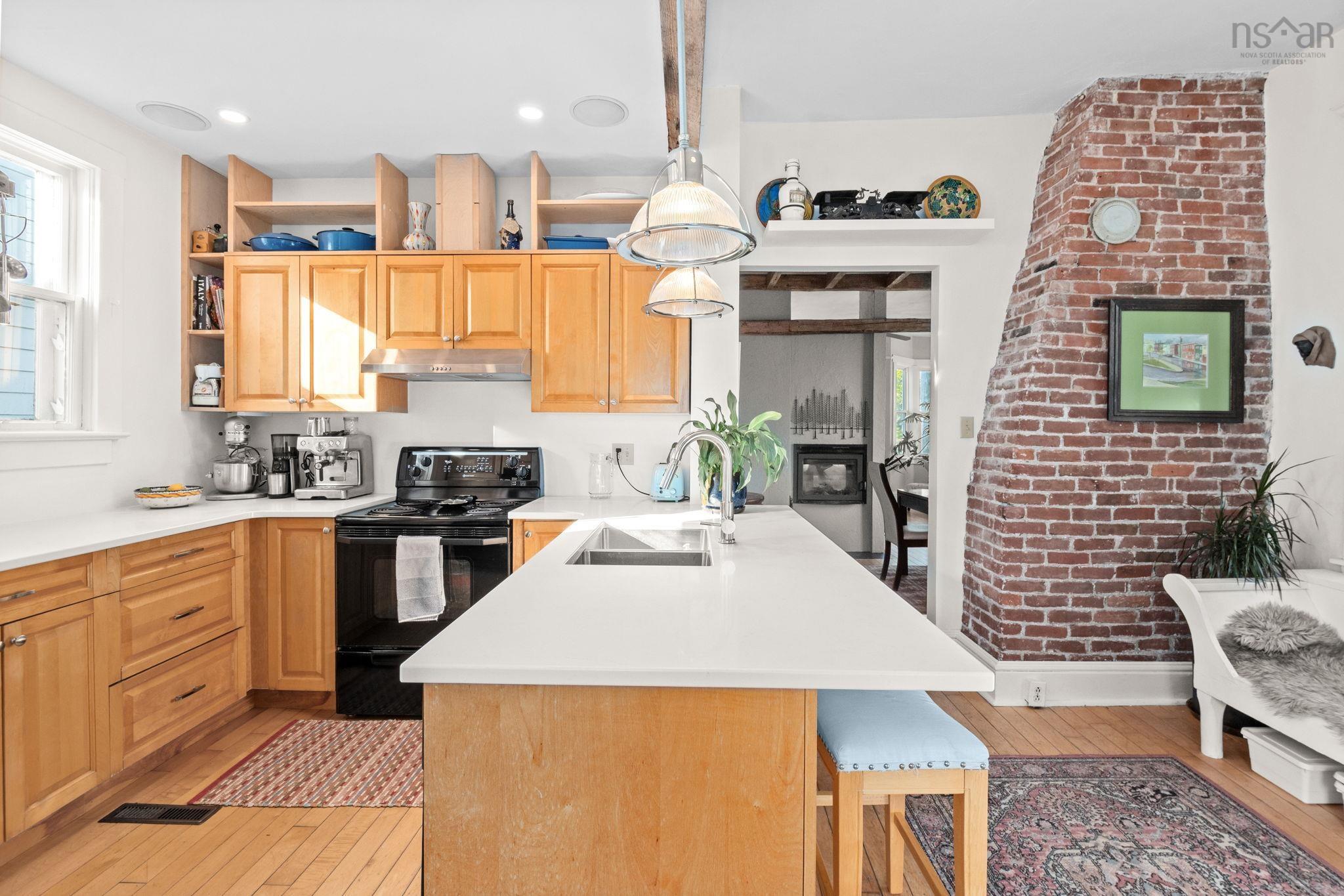 View image 18