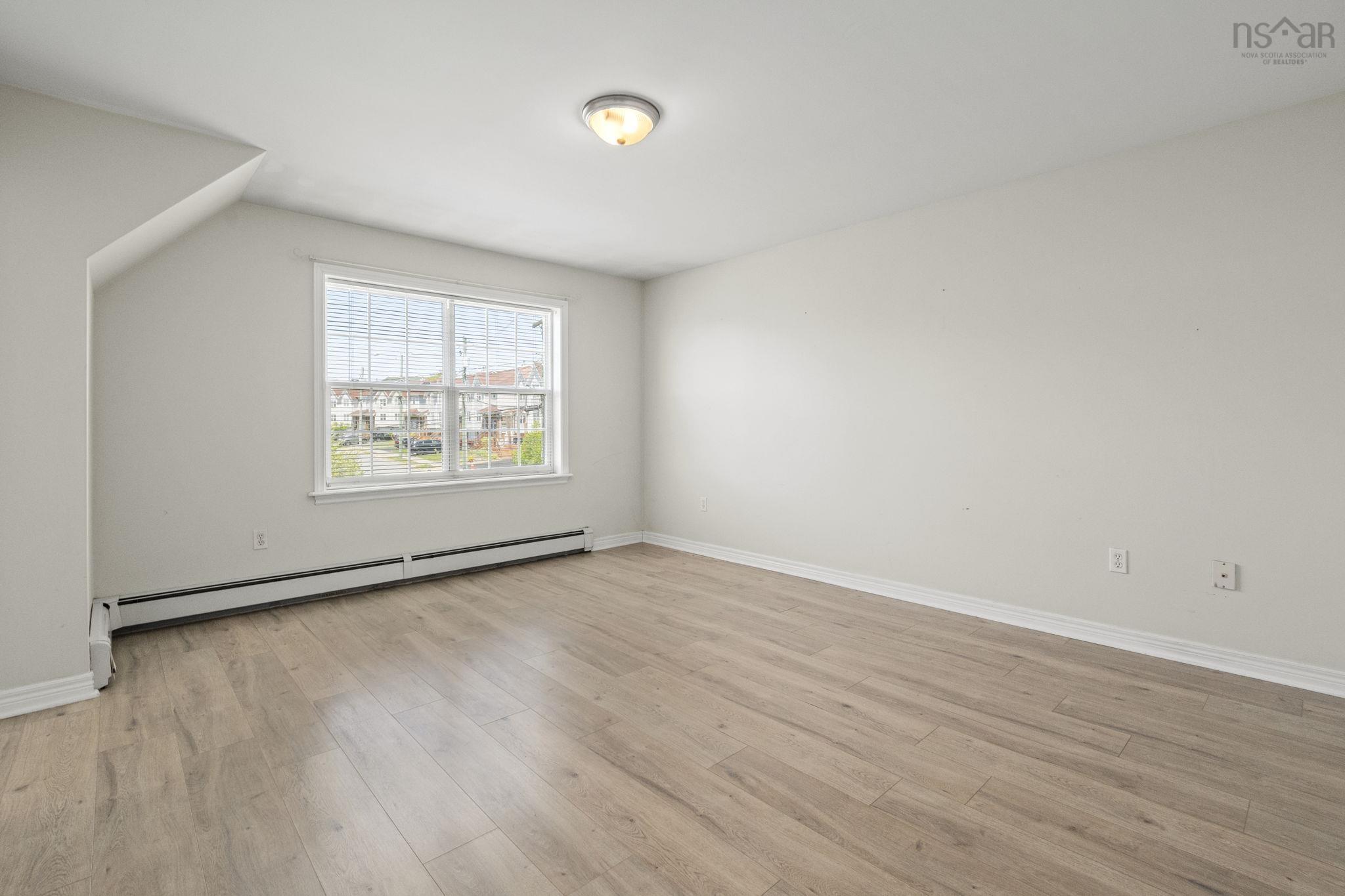 View image 18