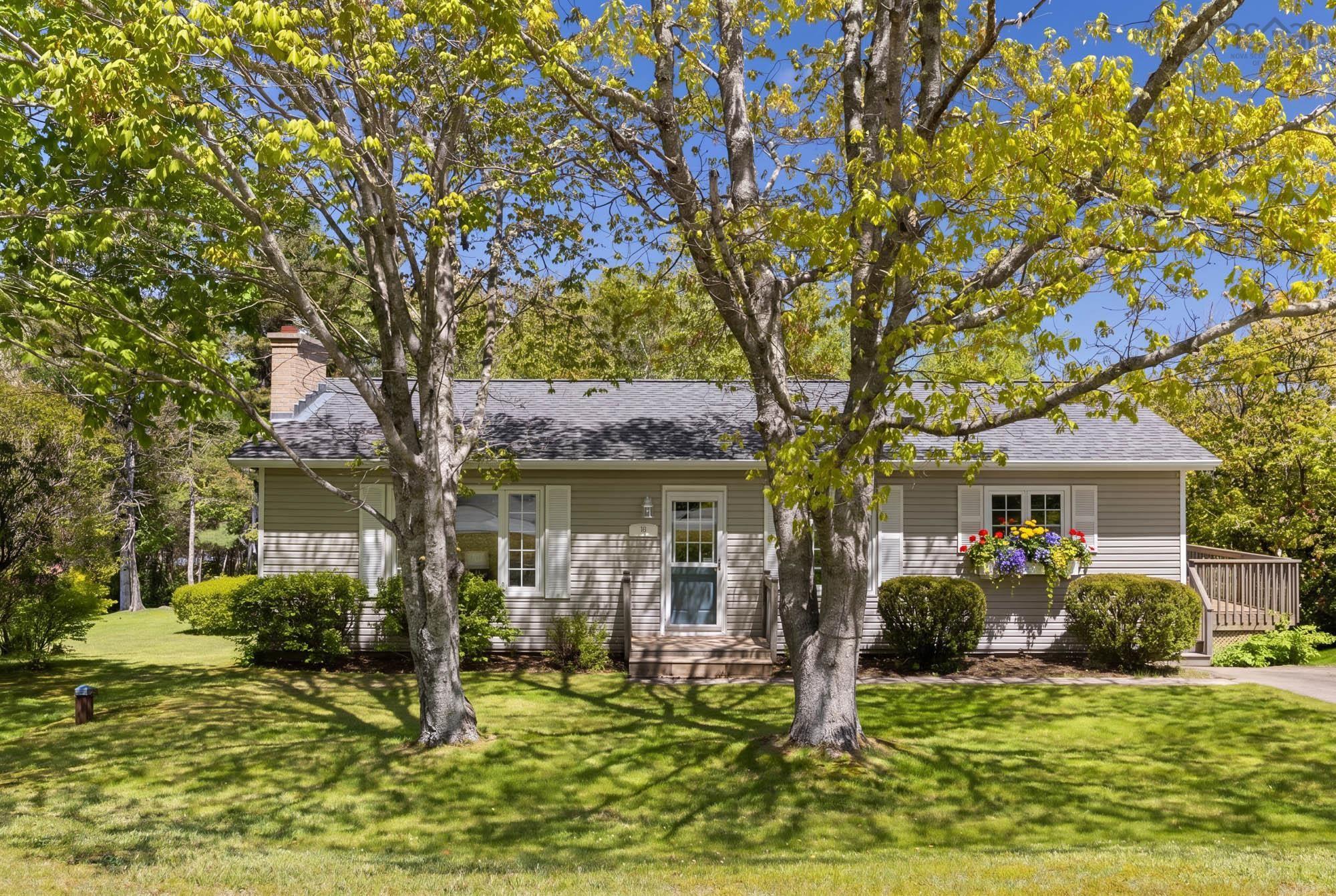Thumbnail image for 9 Juniper Place MLS<sup>®</sup> 202613607