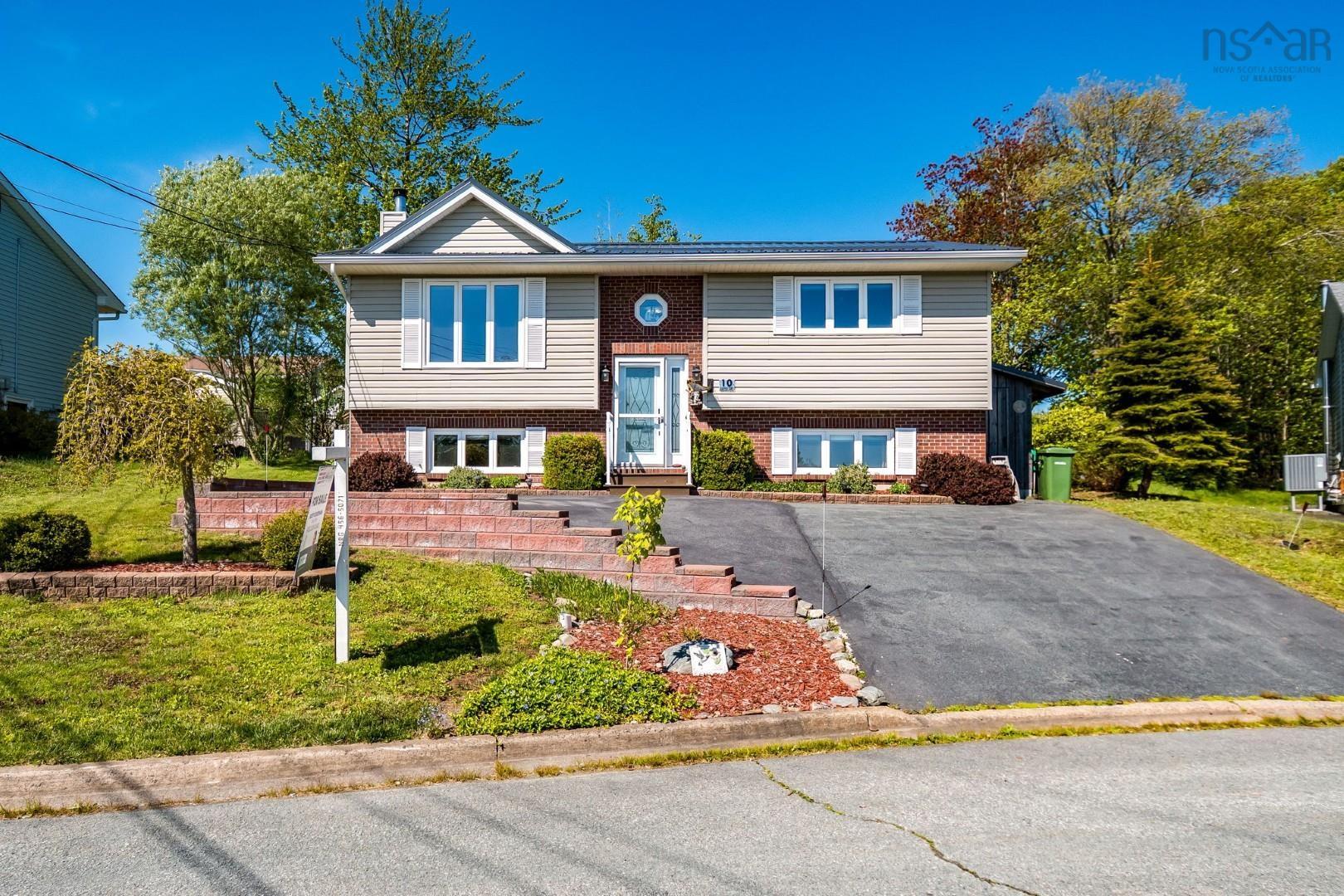 Thumbnail image for 10 Covey Court MLS<sup>®</sup> 202613683