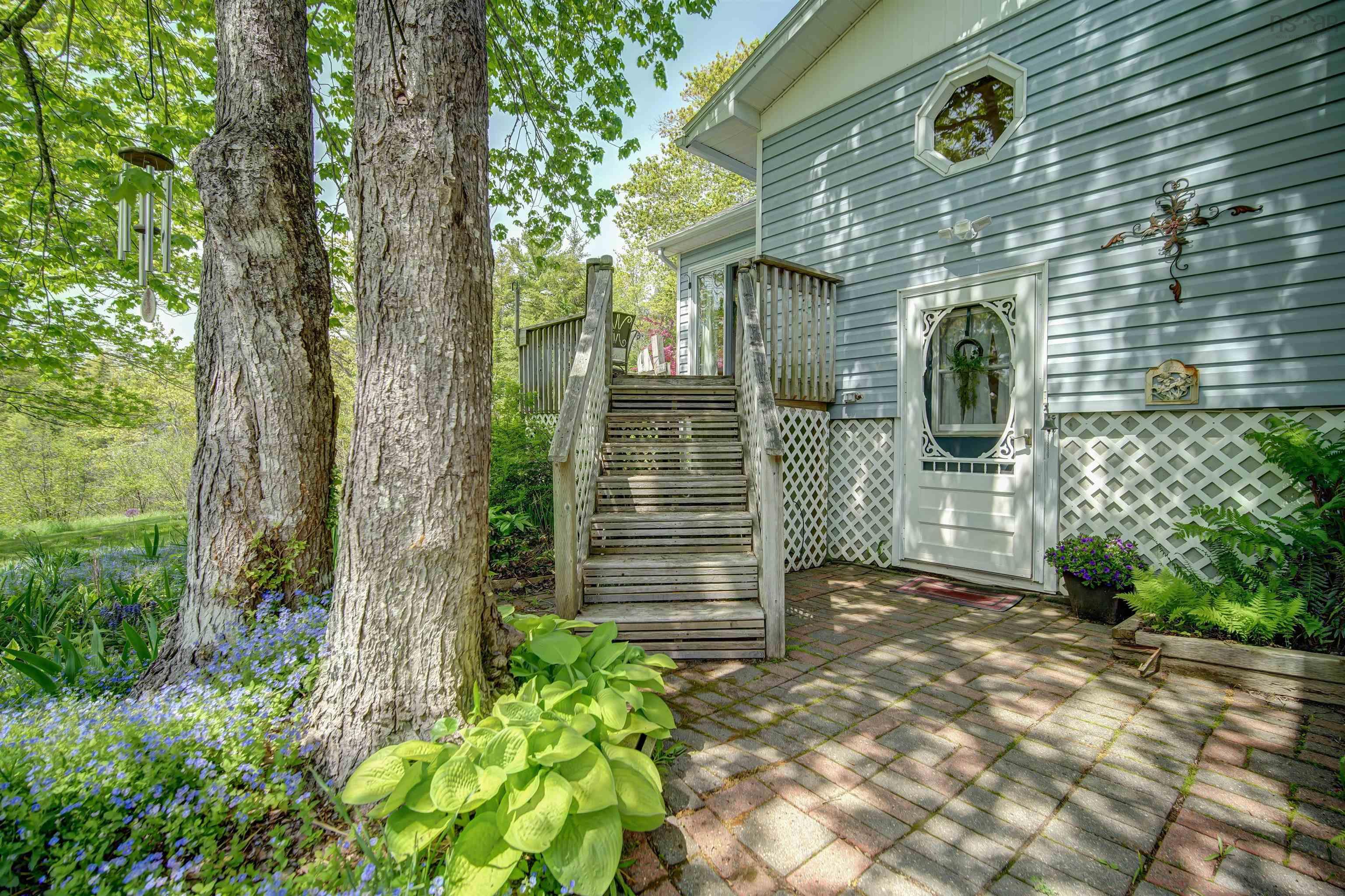 View image 9
