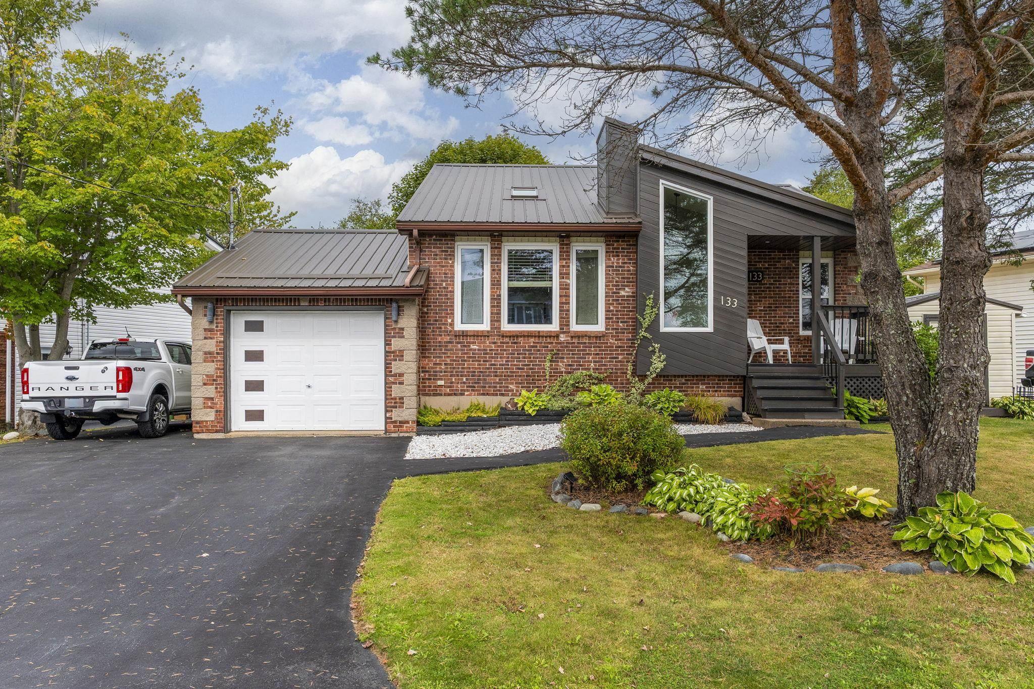 Thumbnail image for 133 Chaswood Drive MLS<sup>®</sup> 202613760