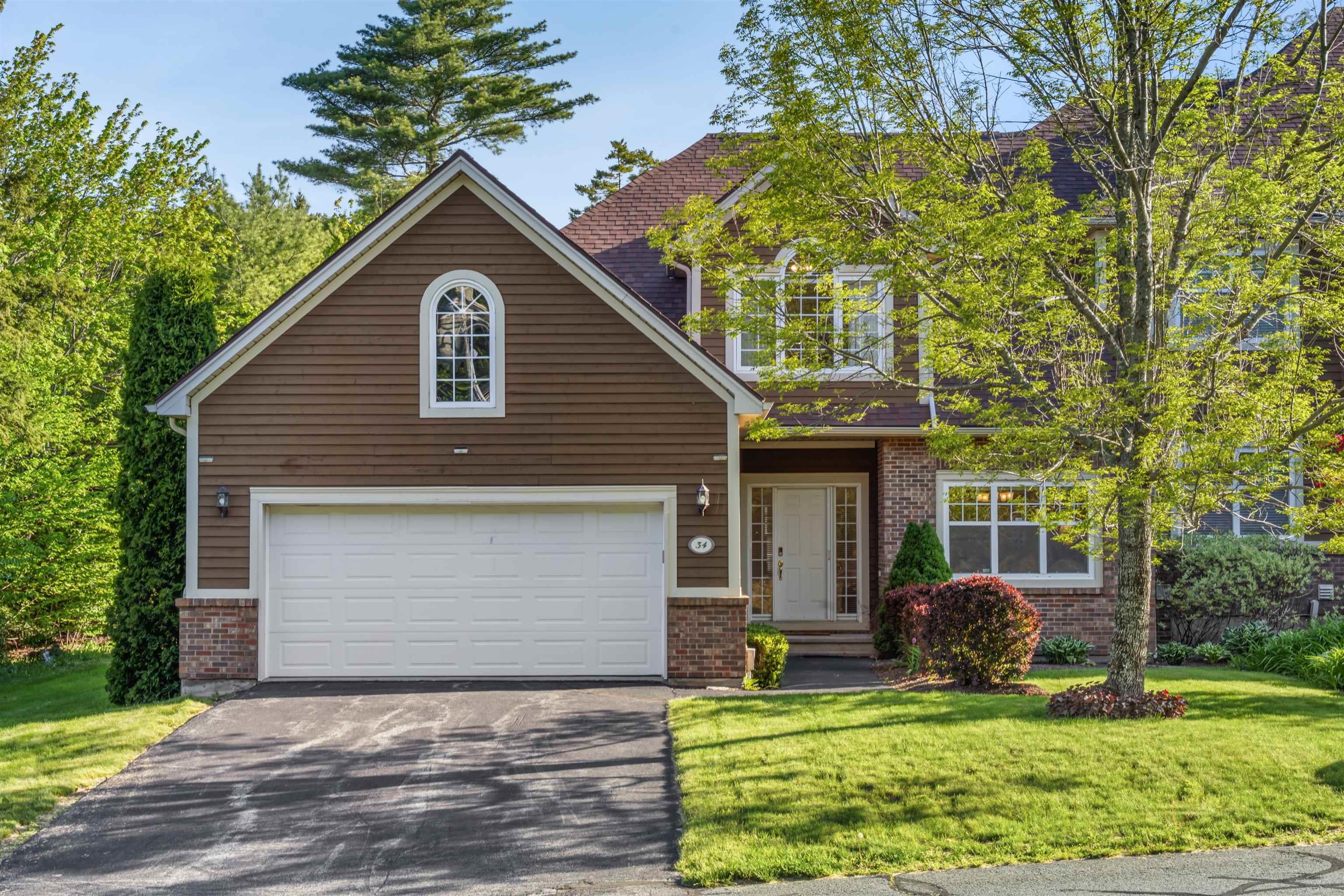 Thumbnail image for 34 Greenside Lane MLS<sup>®</sup> 202613797