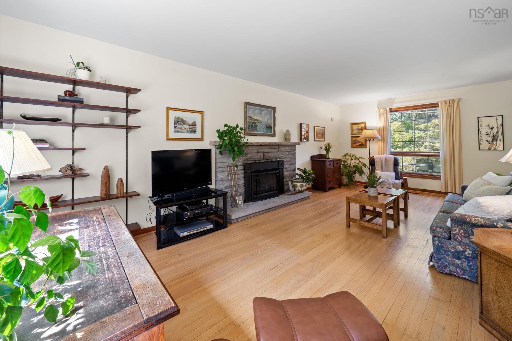 View image 15