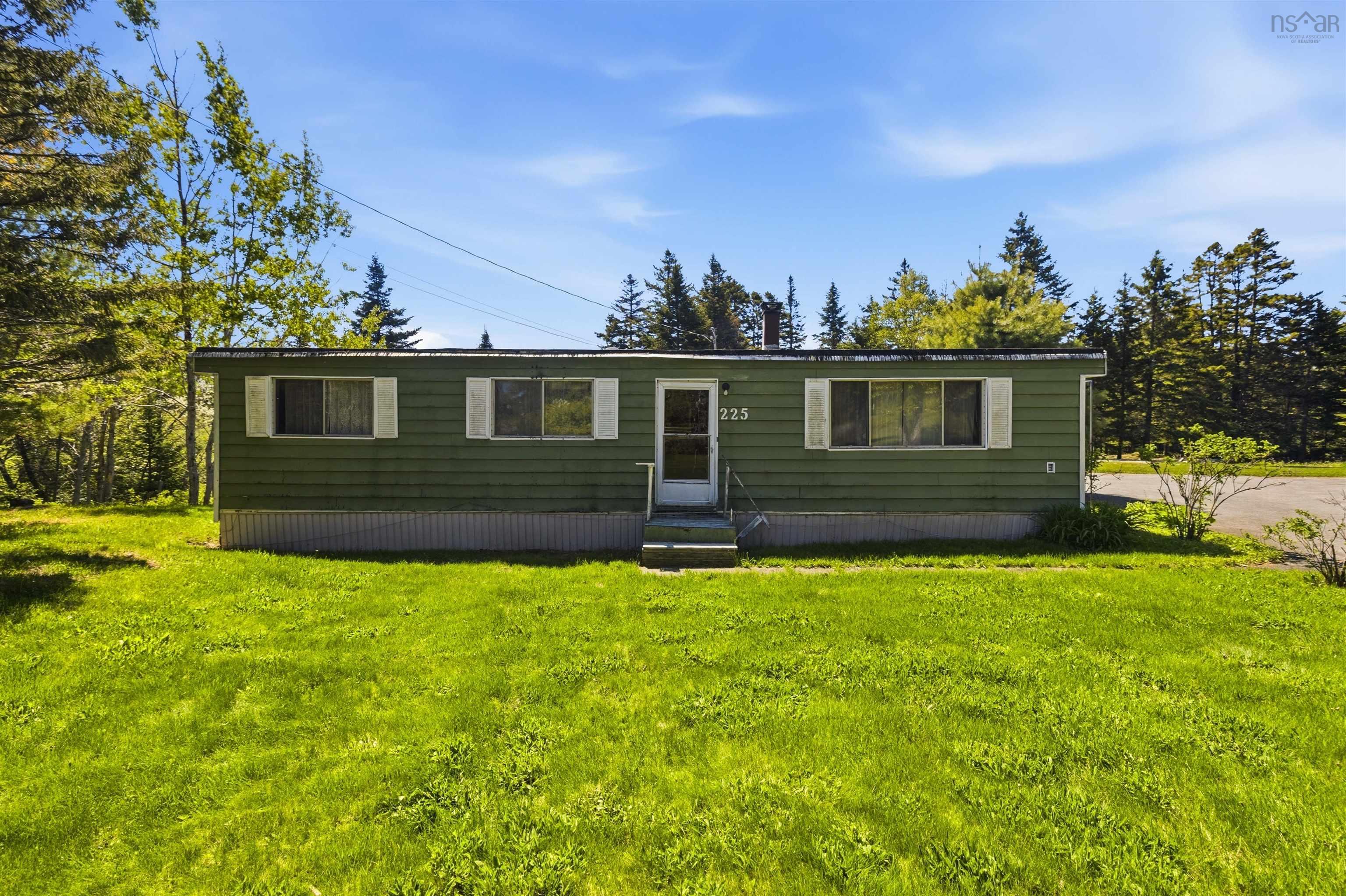 Thumbnail image for 225 South Uniacke Road MLS<sup>®</sup> 202613819