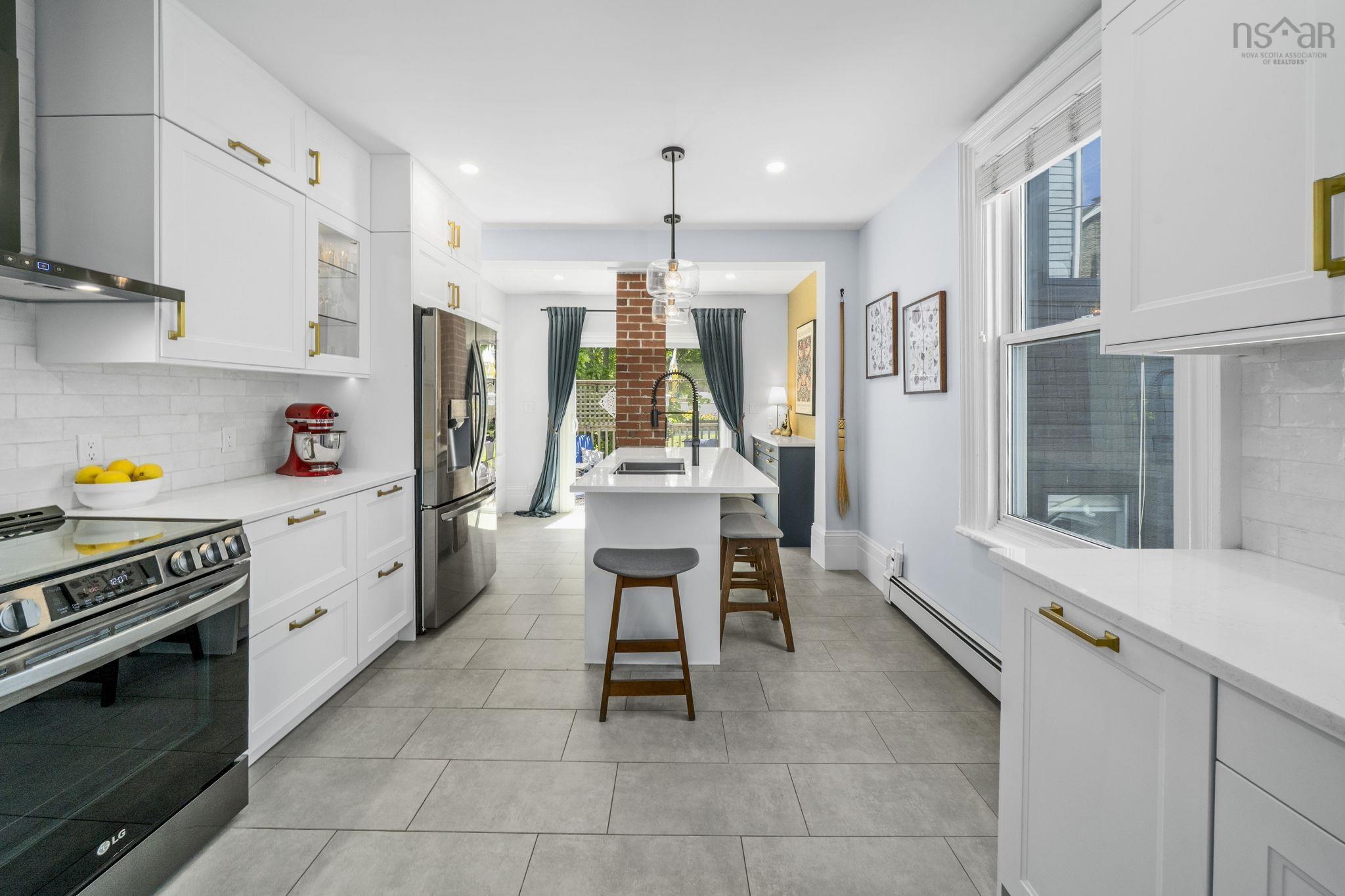 View image 12