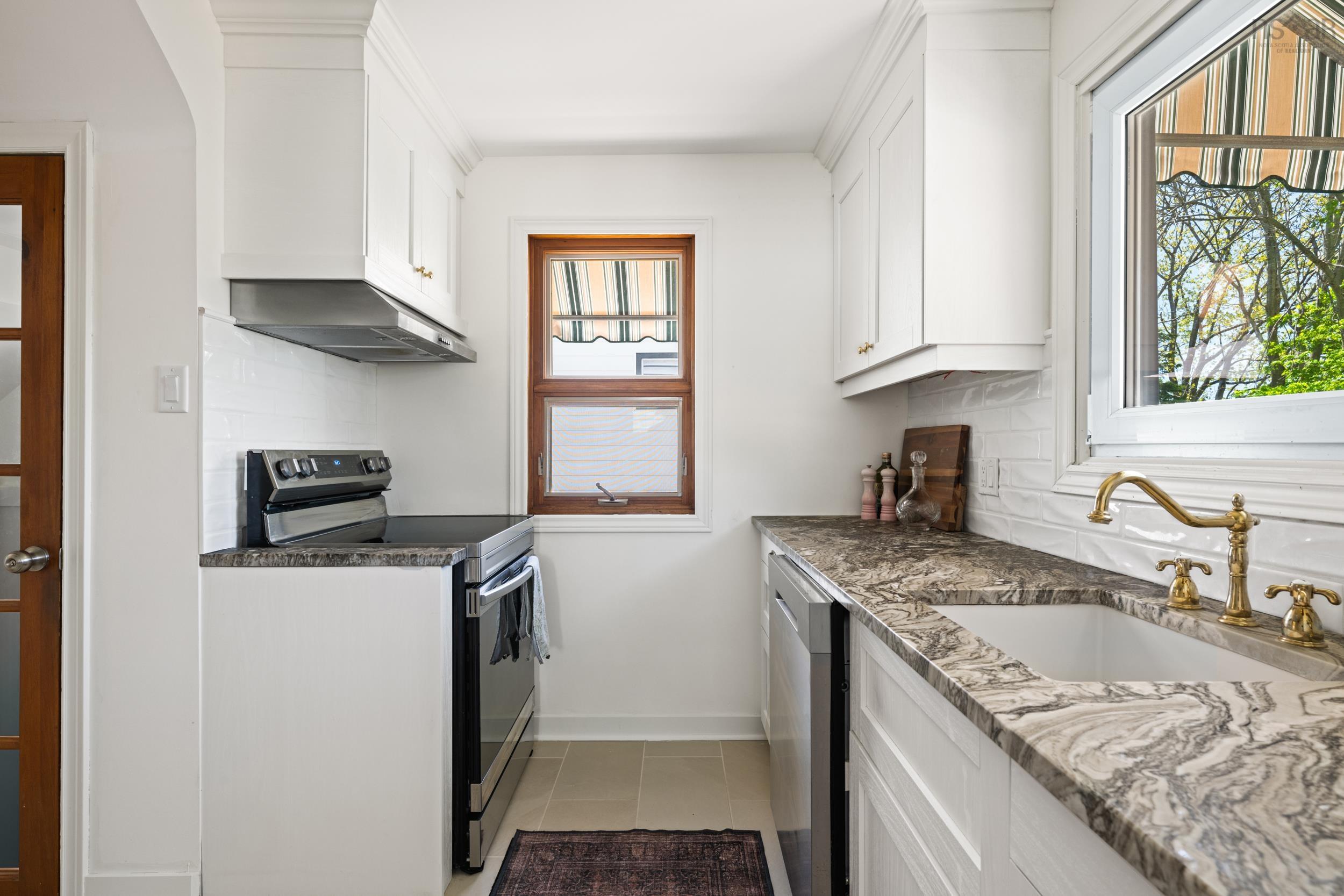 View image 18