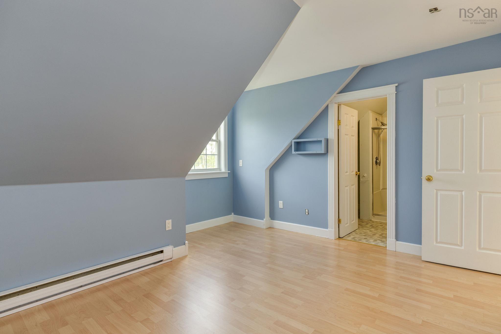 View image 18