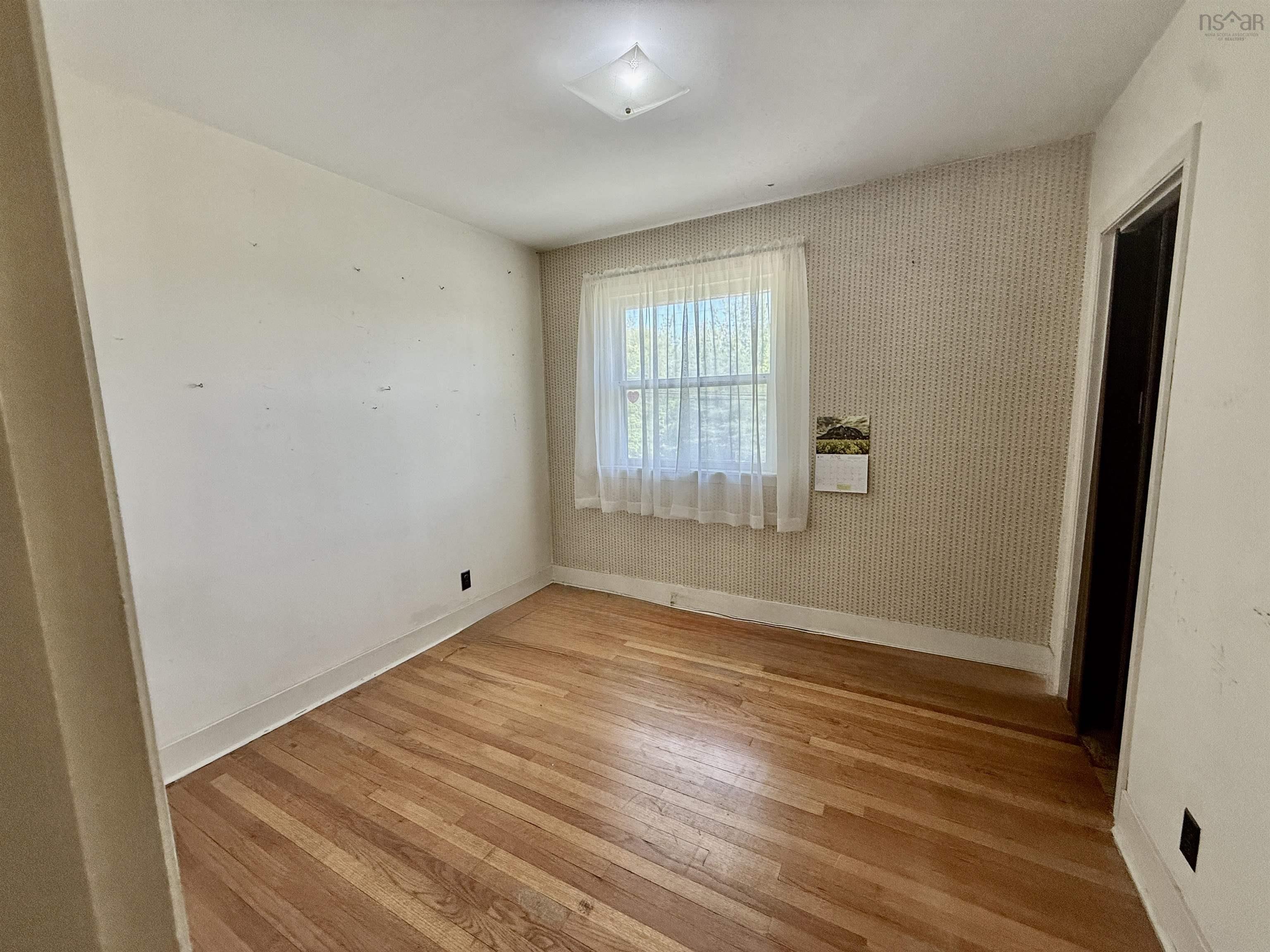 View image 12