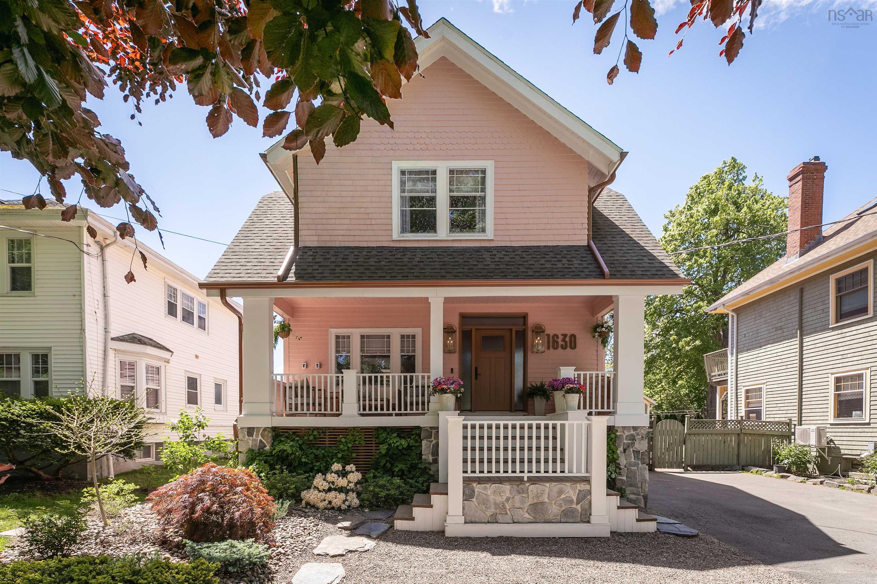 Thumbnail image for 1630 Vernon Street MLS<sup>®</sup> 202614022