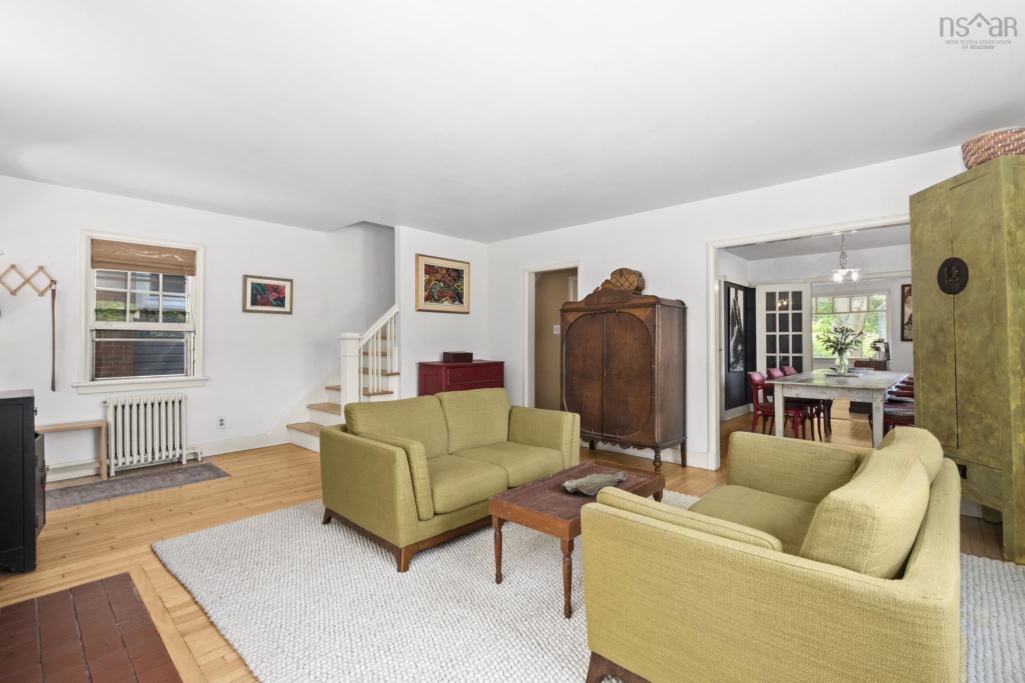 View image 8
