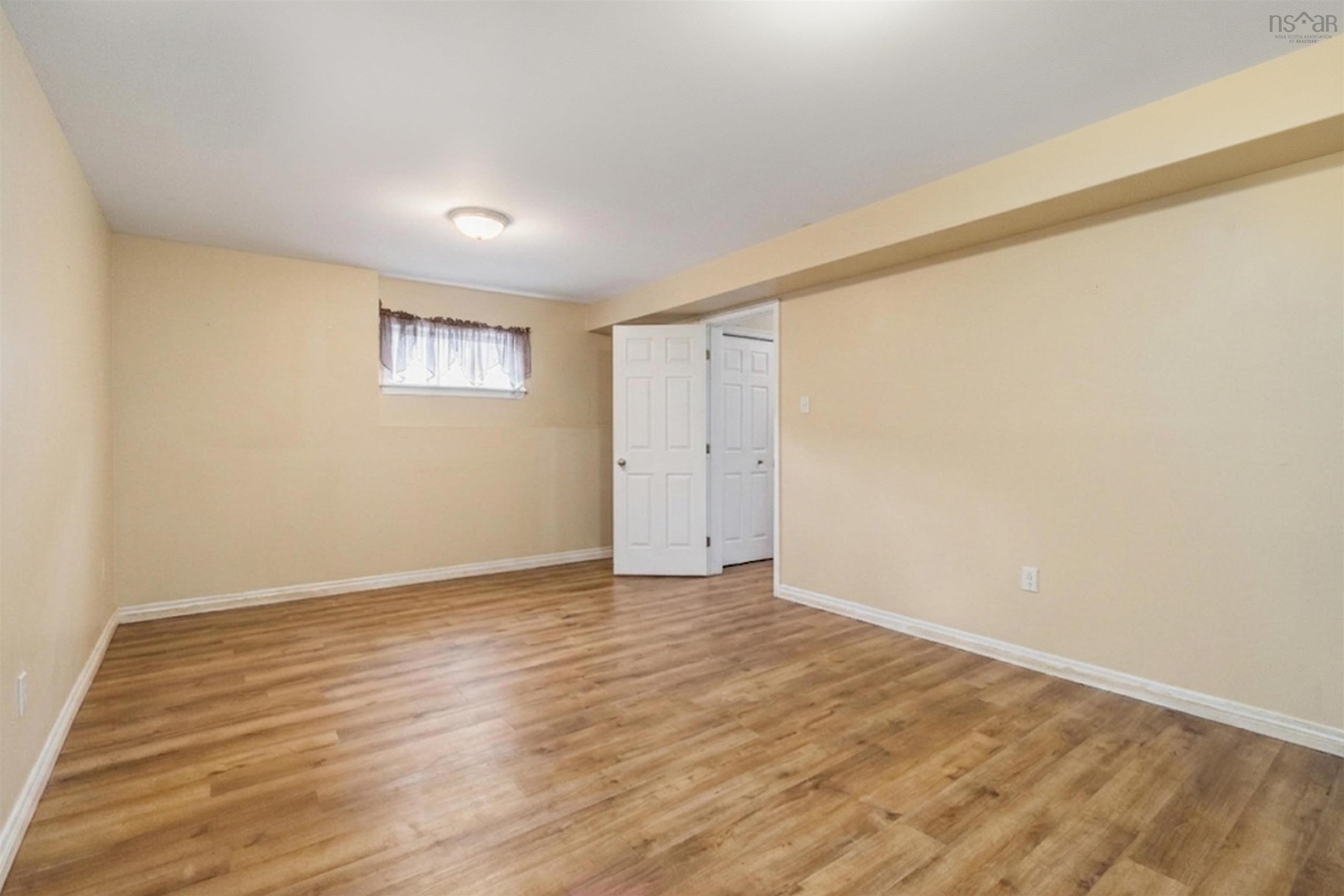 View image 18