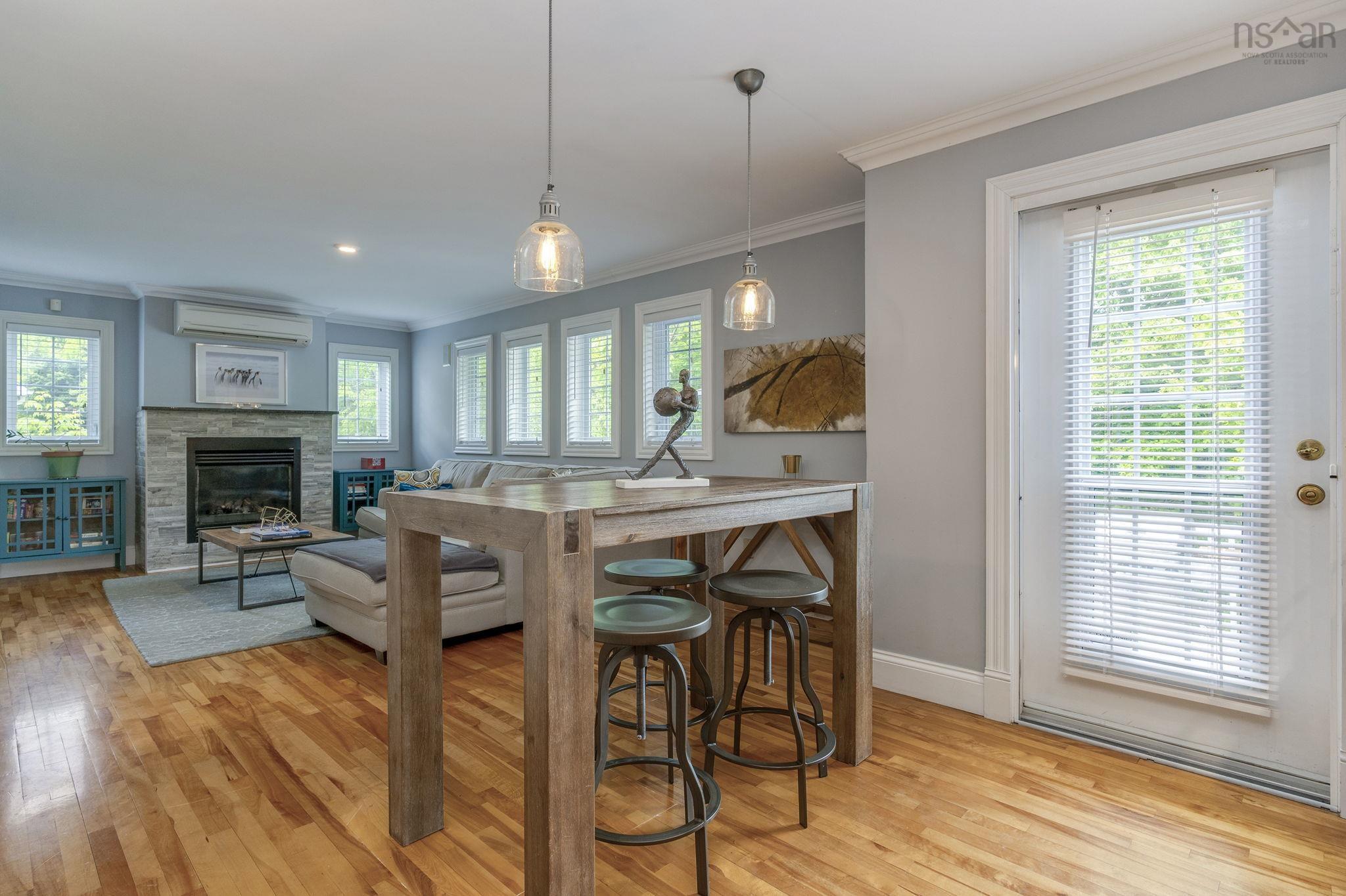 View image 17