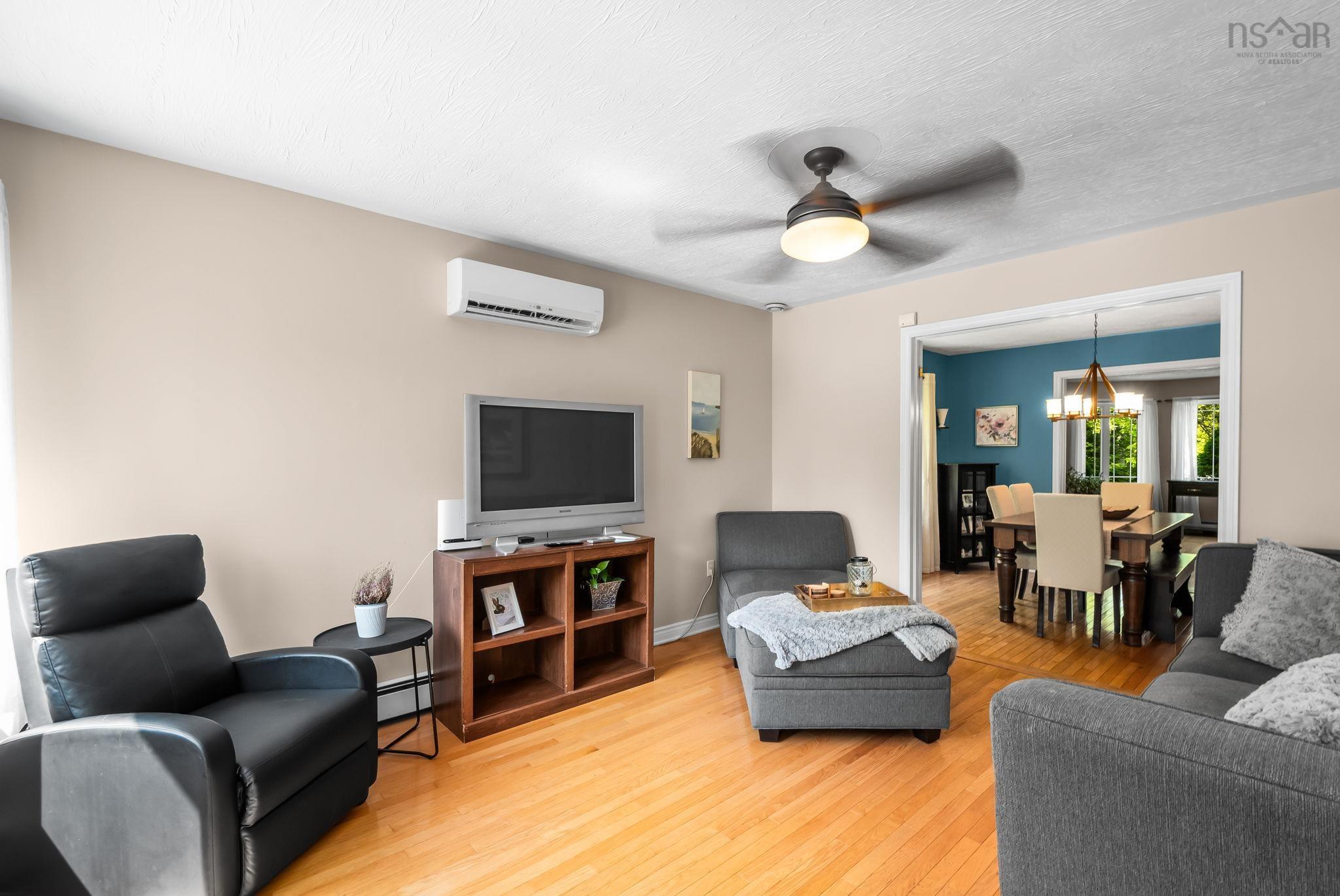 View image 10