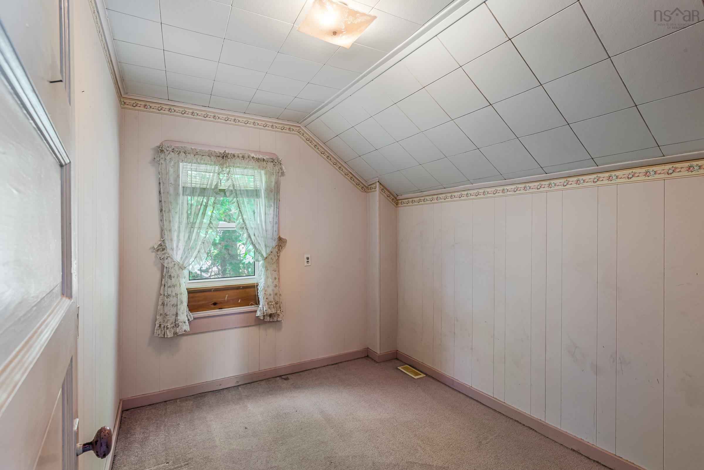 View image 18