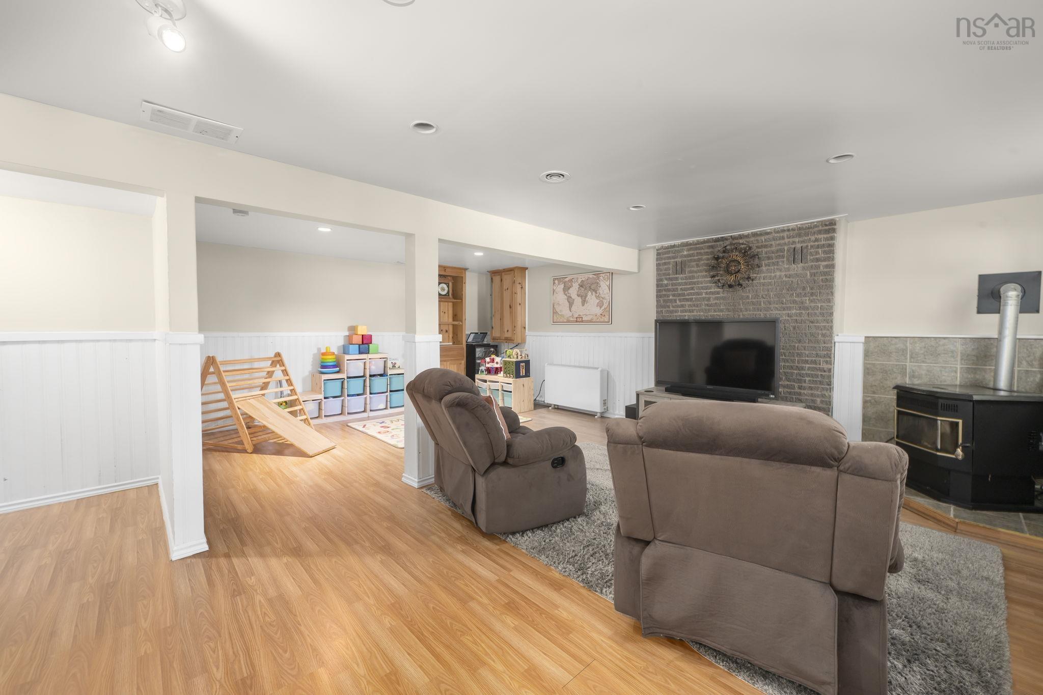 View image 21