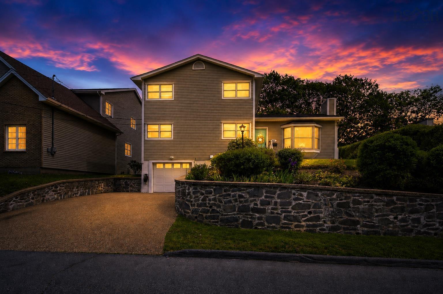Thumbnail image for 42 Lodge Drive MLS<sup>®</sup> 202614180