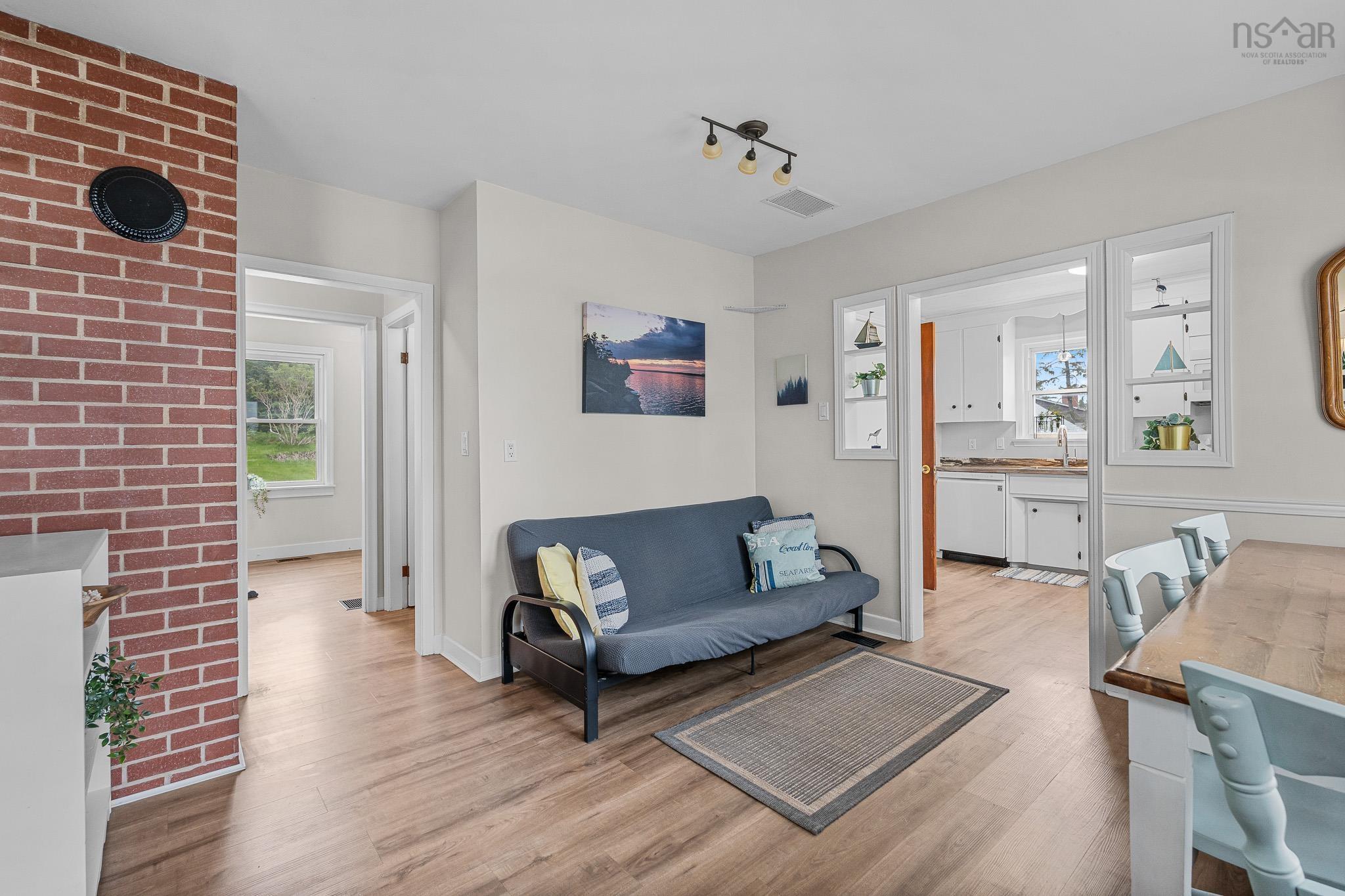 View image 9