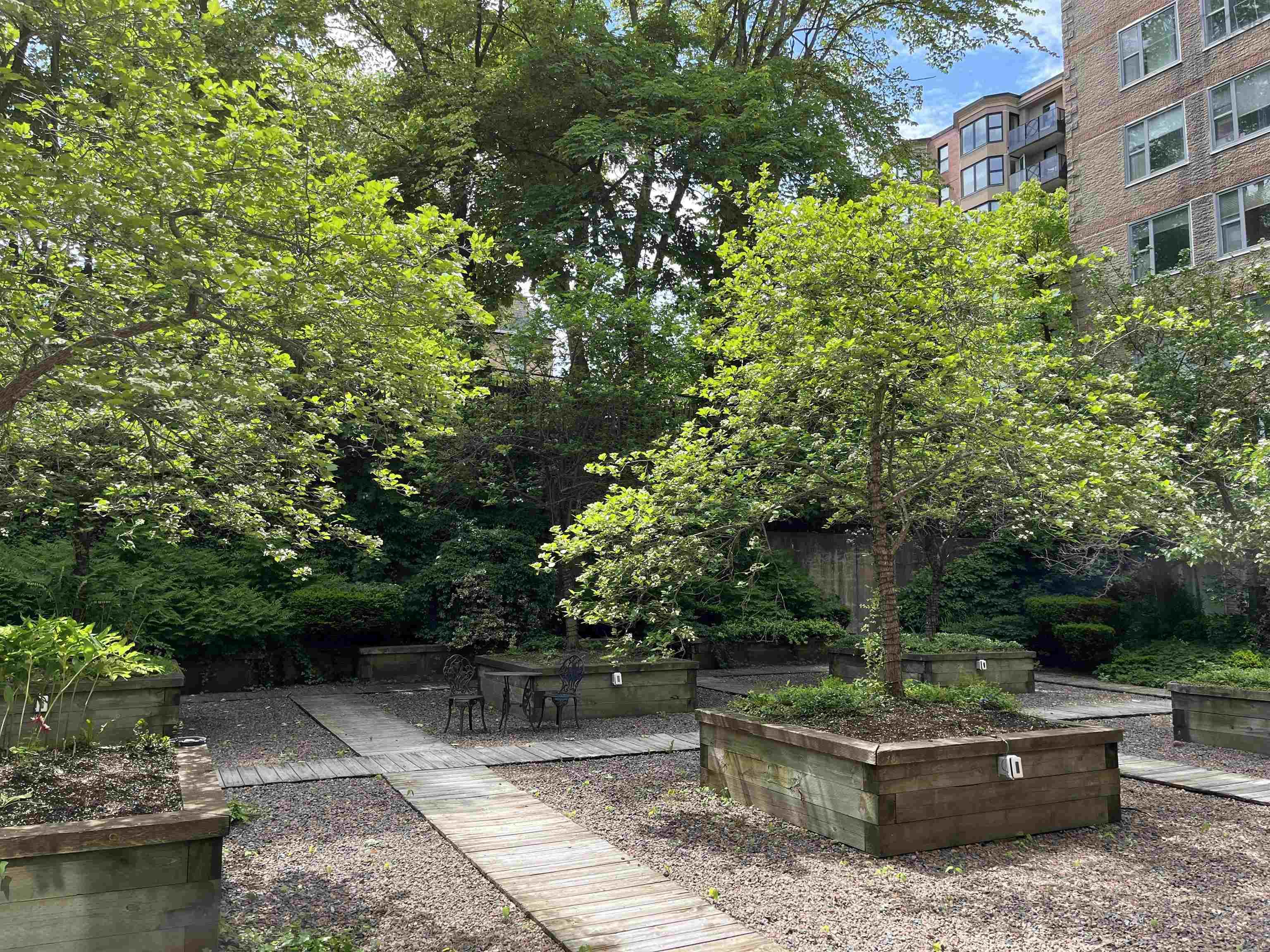 View image 12