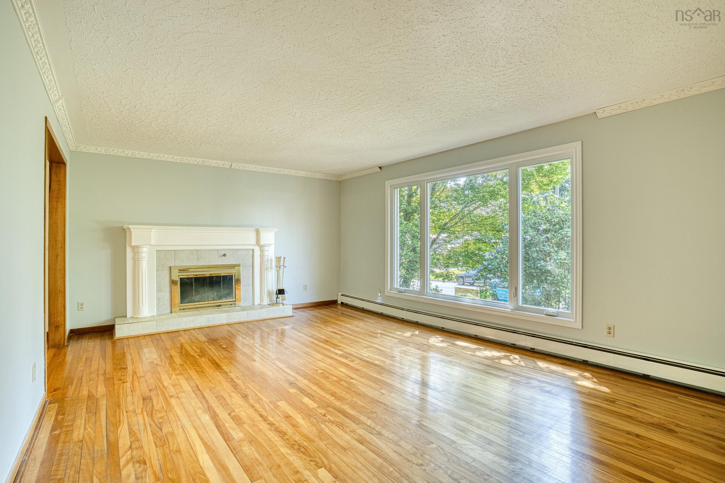 View image 12