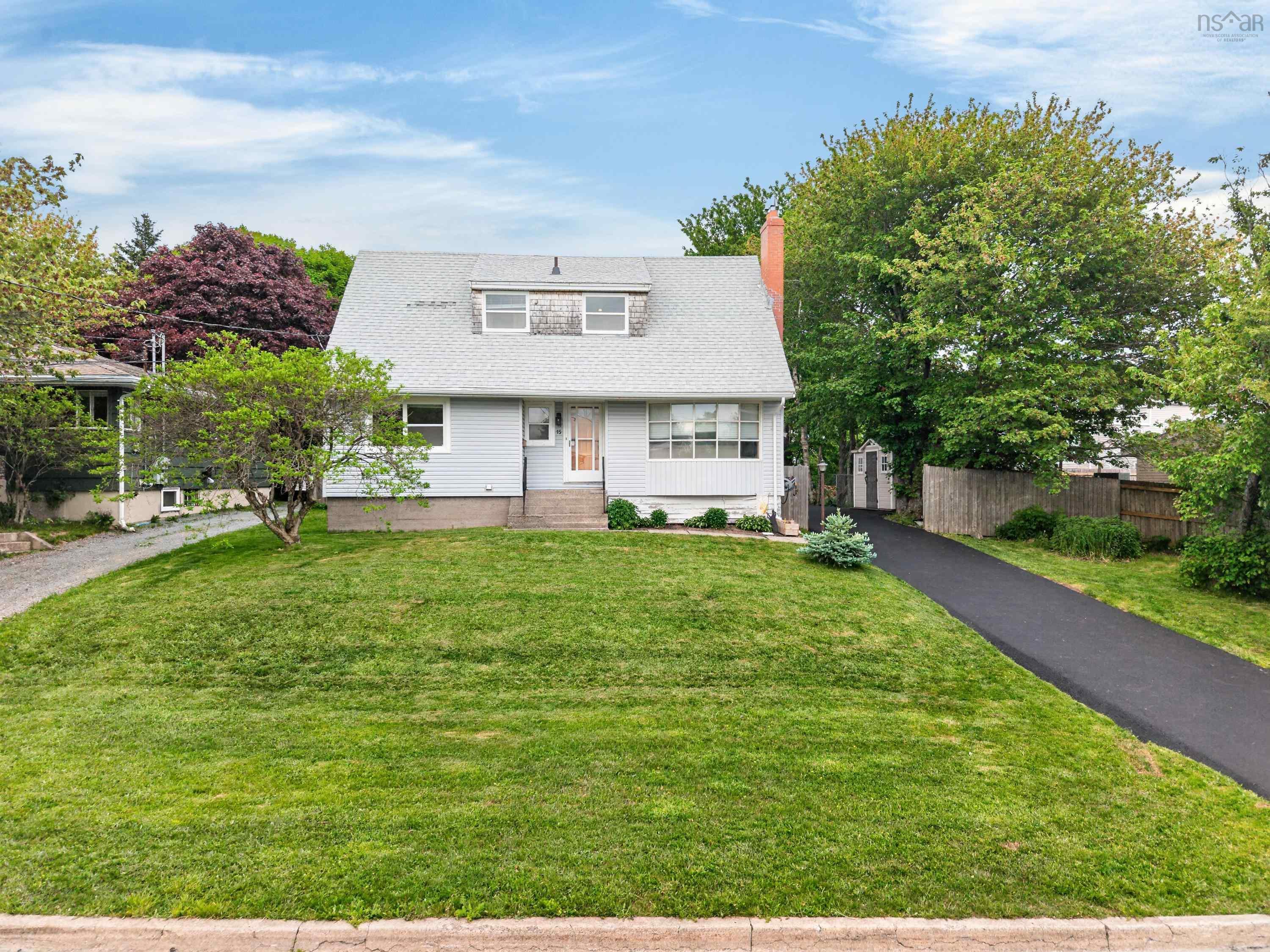 Thumbnail image for 15 Hilltop Terrace MLS<sup>®</sup> 202614266
