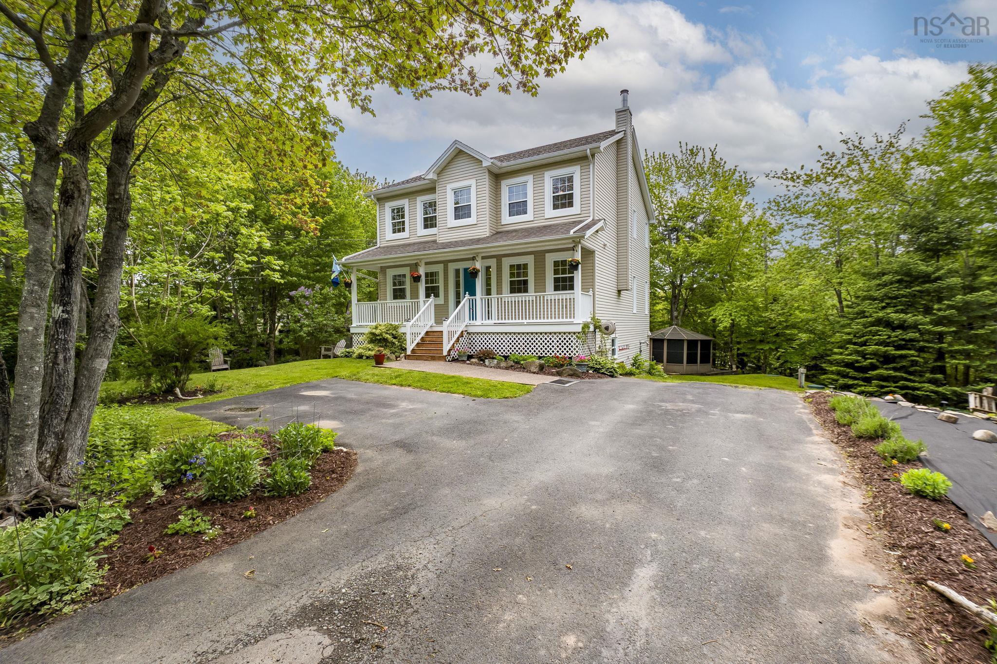 Thumbnail image for 88 Lochmoor Lane MLS<sup>®</sup> 202614316