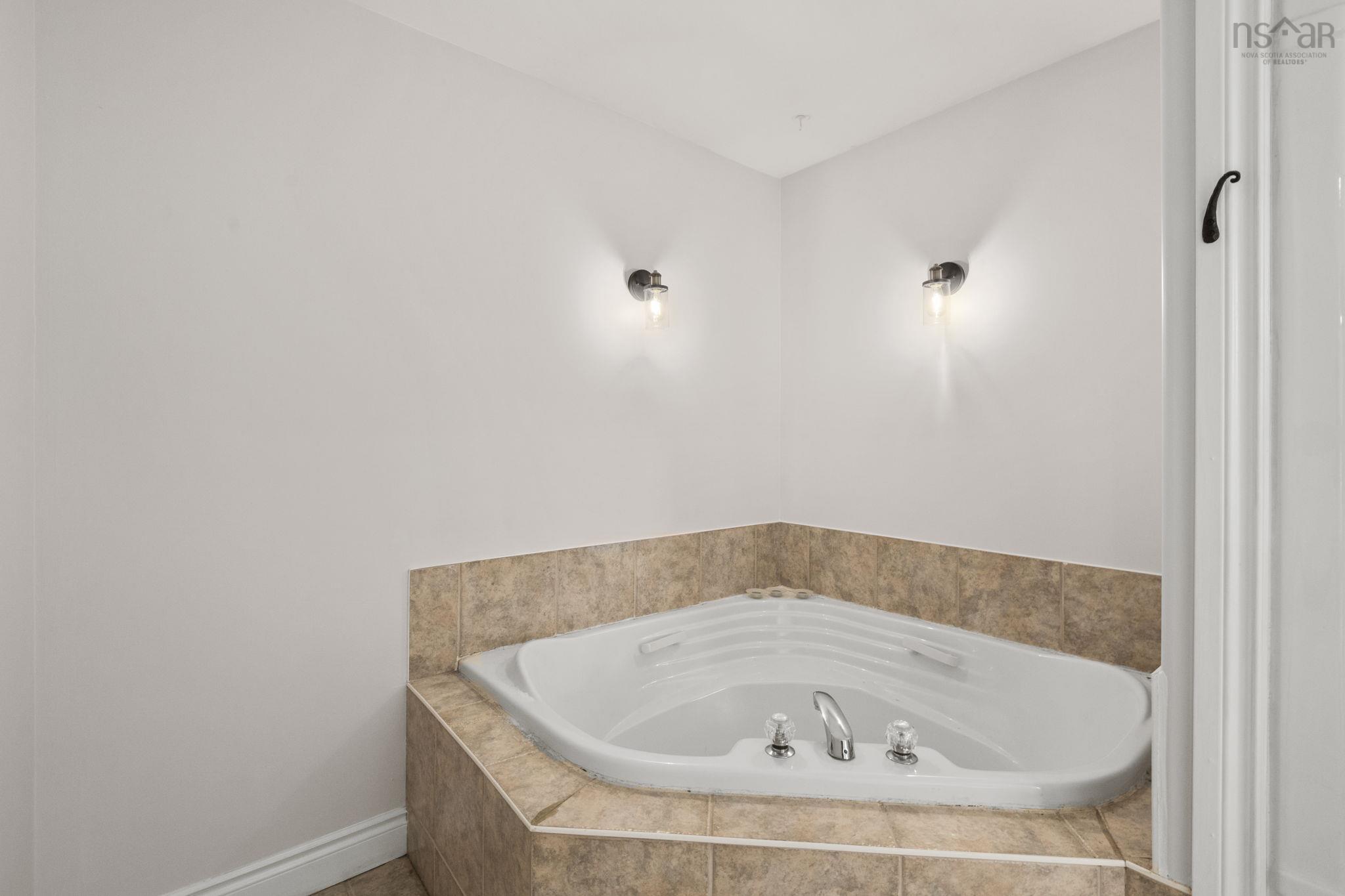 View image 18
