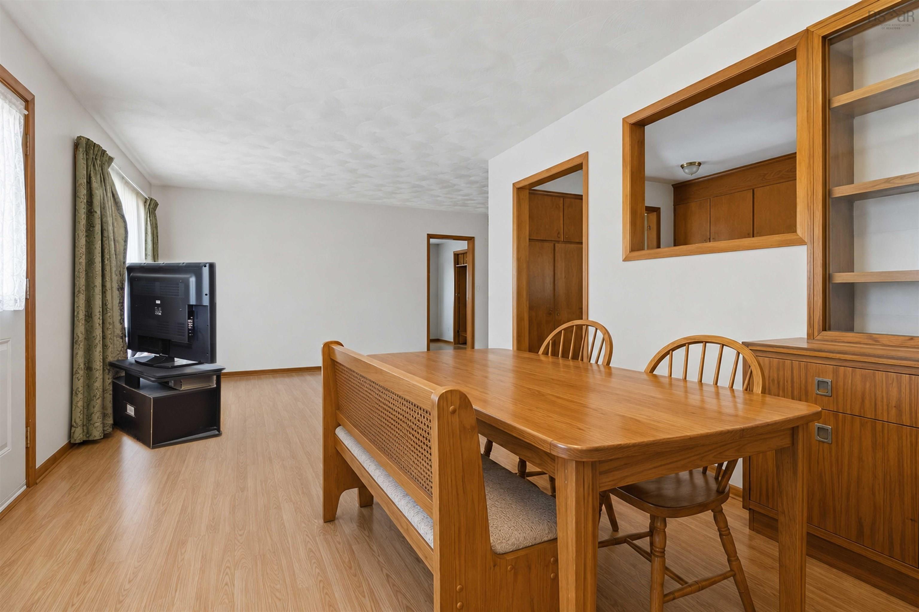View image 11